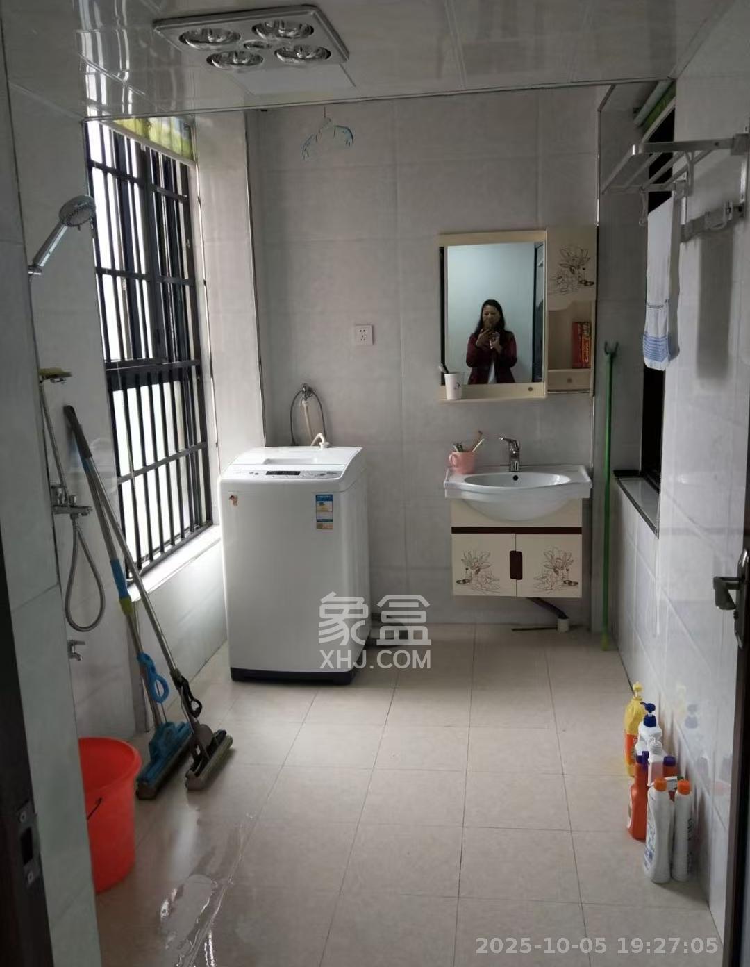 深业睿城  1室1厅1卫    1550.0元/月 深业睿城  1室1厅1卫    1550.0元/月室内图