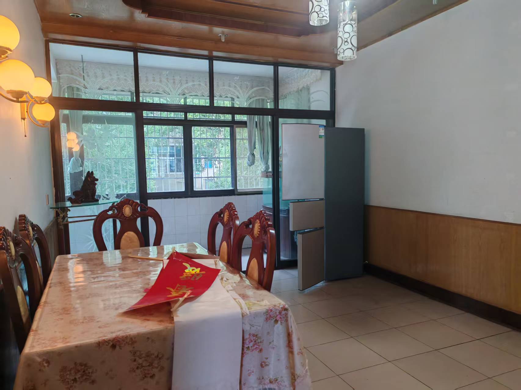 交警一大队家属区  3室2厅2卫    1100.0元/月室内图