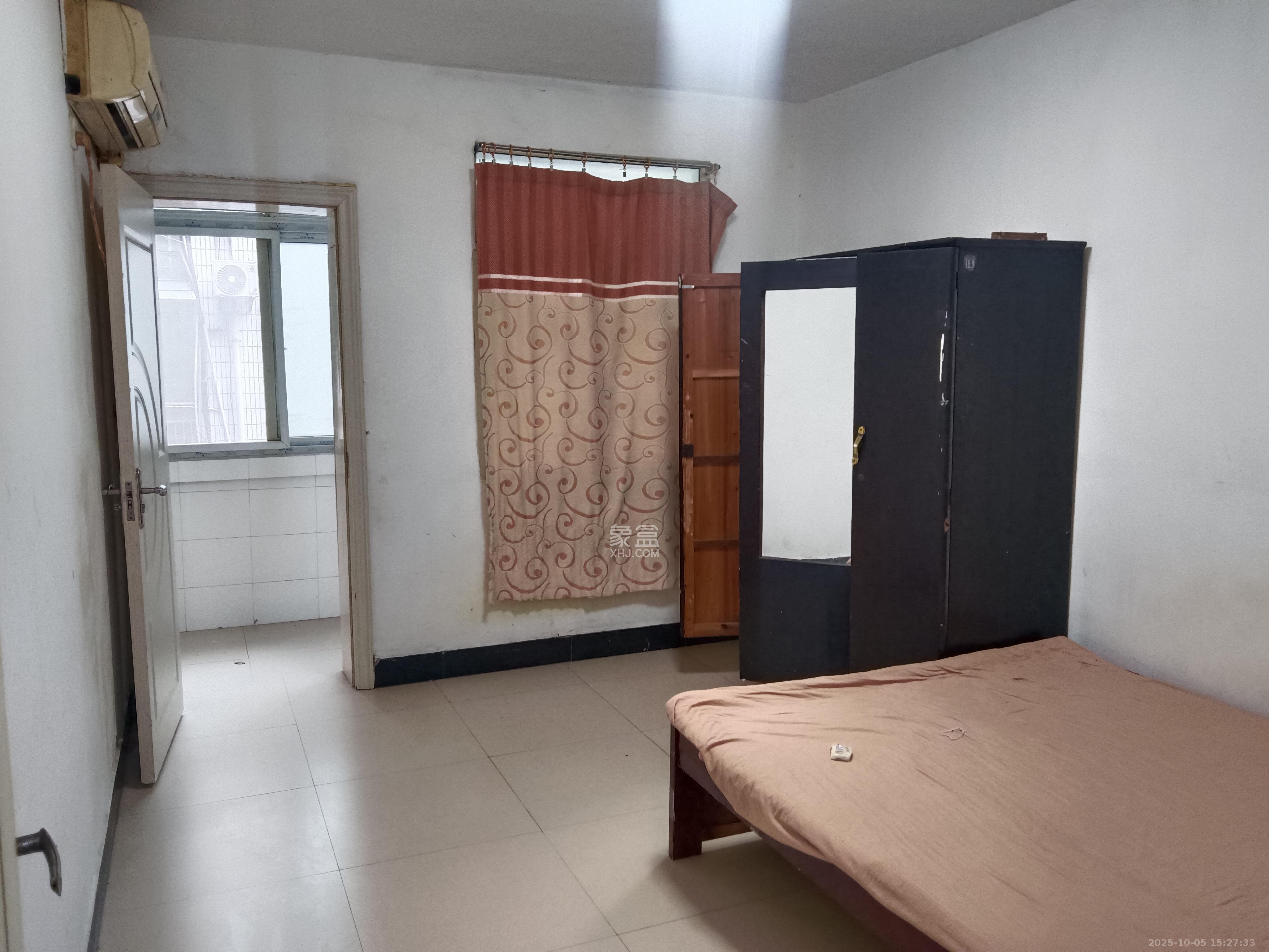 长监宿舍  5室1厅1卫    1450.0元/月 长监宿舍  5室1厅1卫    1450.0元/月室内图
