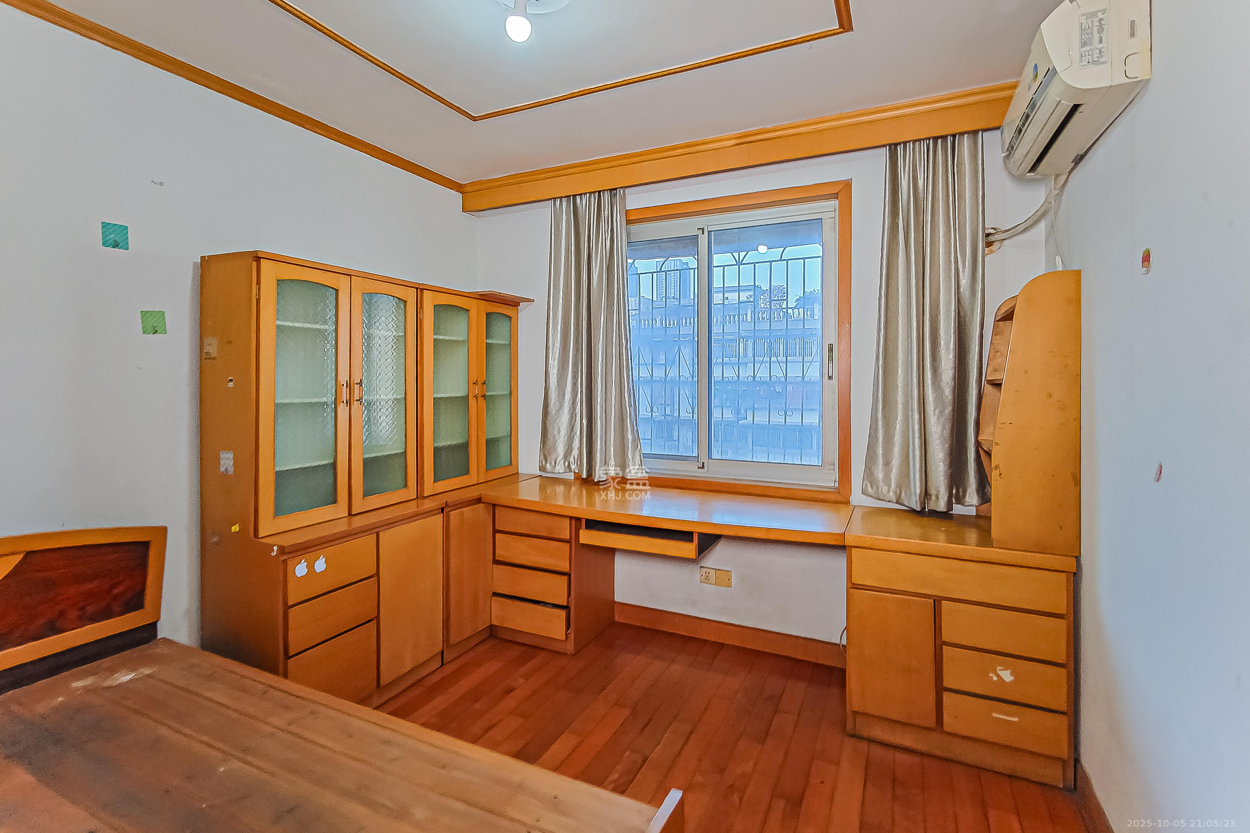 鸿园小区 3室2厅1卫 100.0万 鸿园小区 3室2厅1卫 100.0万卧室