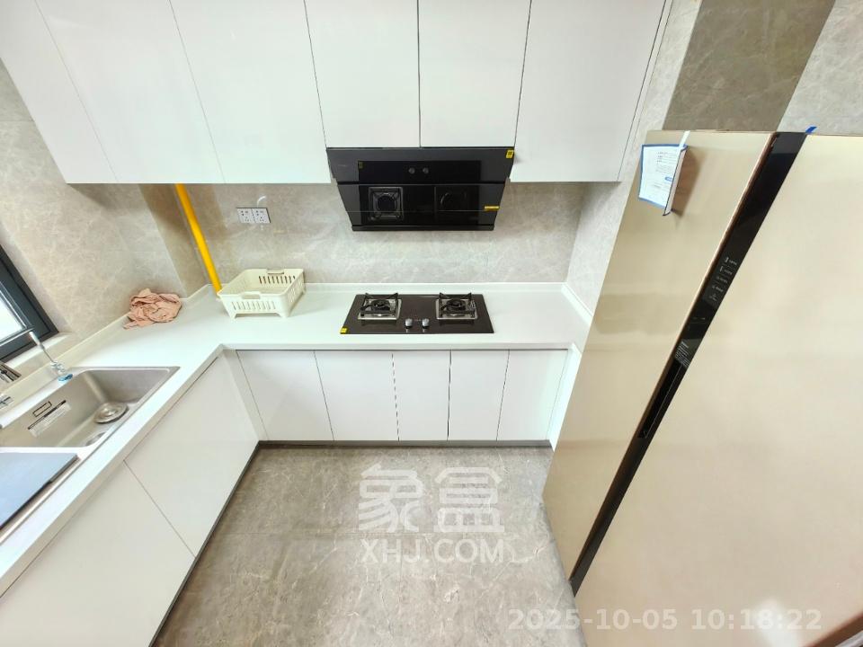 中海阅溪府  4室2厅2卫   4000.00元/月室内图