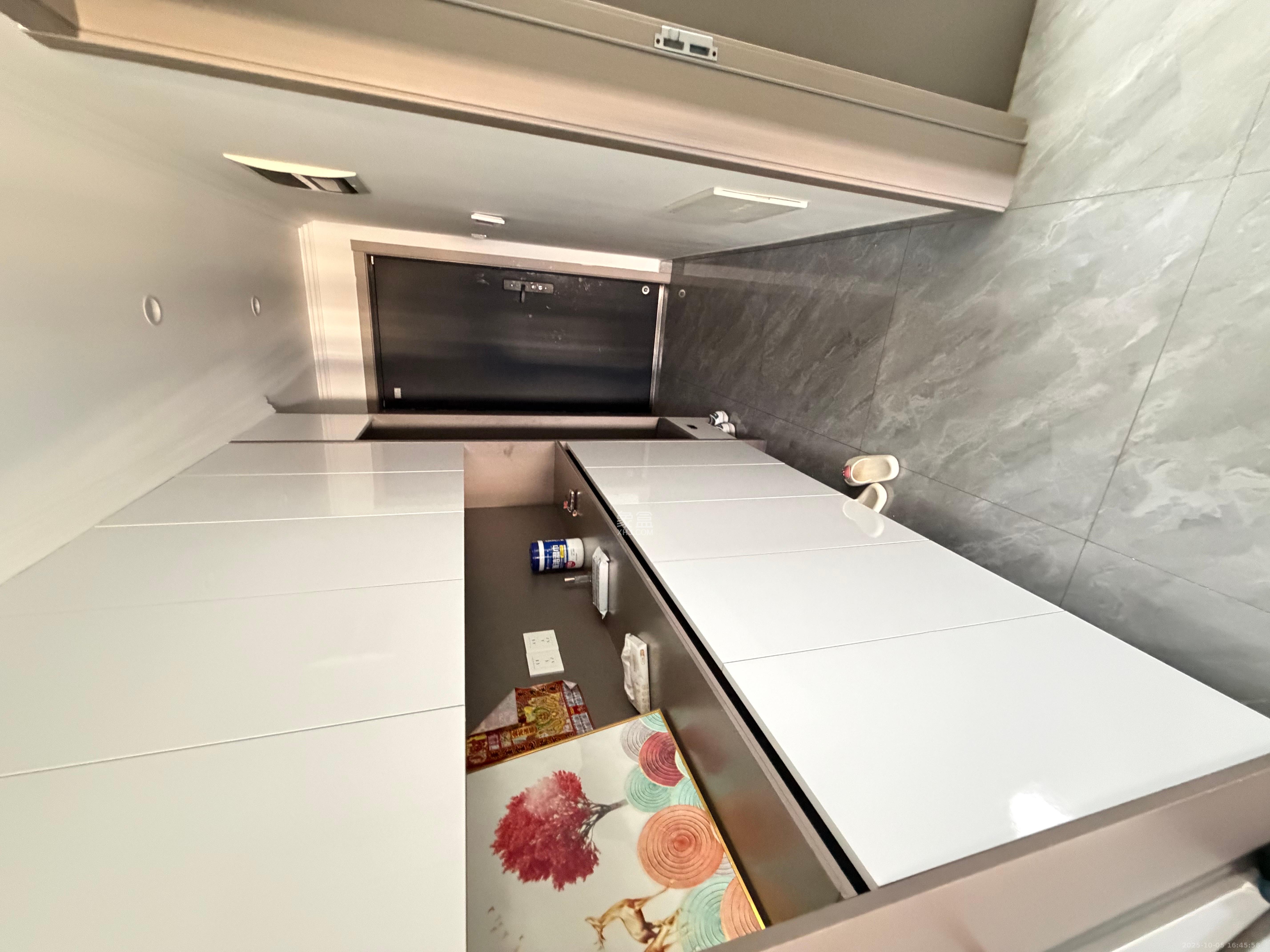 谷峰安置小区(惟德园) 2室2厅1卫 1900.00元/月 谷峰安置小区(惟德园) 2室2厅1卫 1900.00元/月室内图