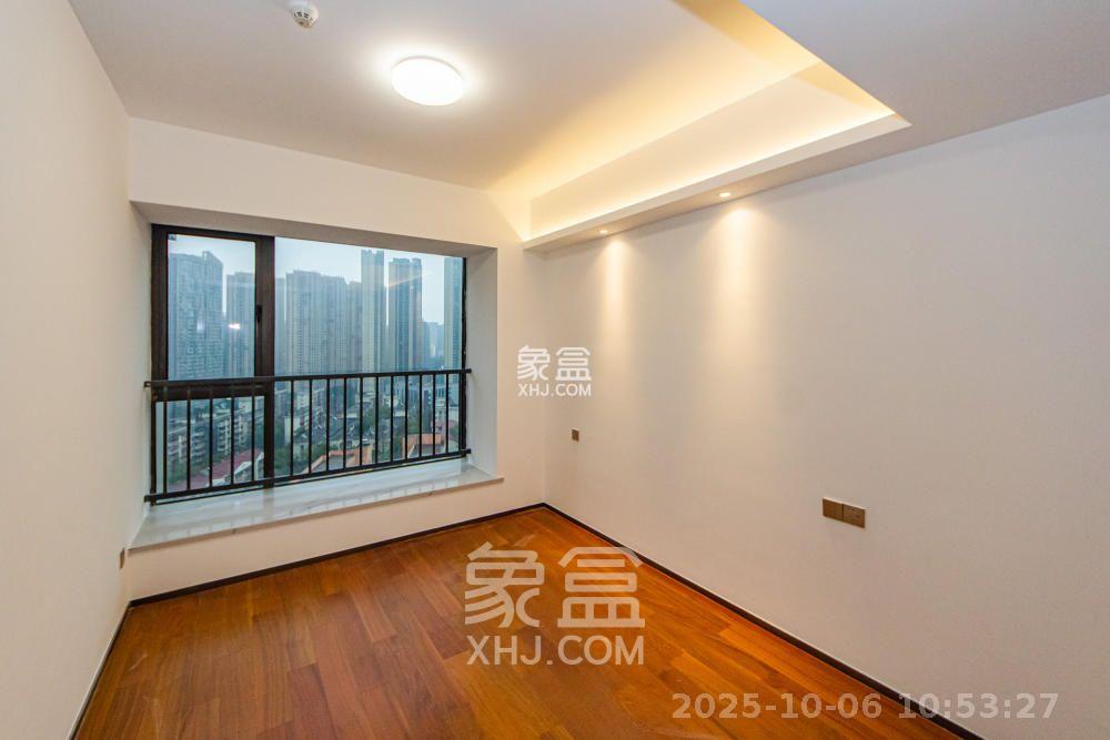 北辰瀚江府  4室2厅2卫    8000.0元/月室内图