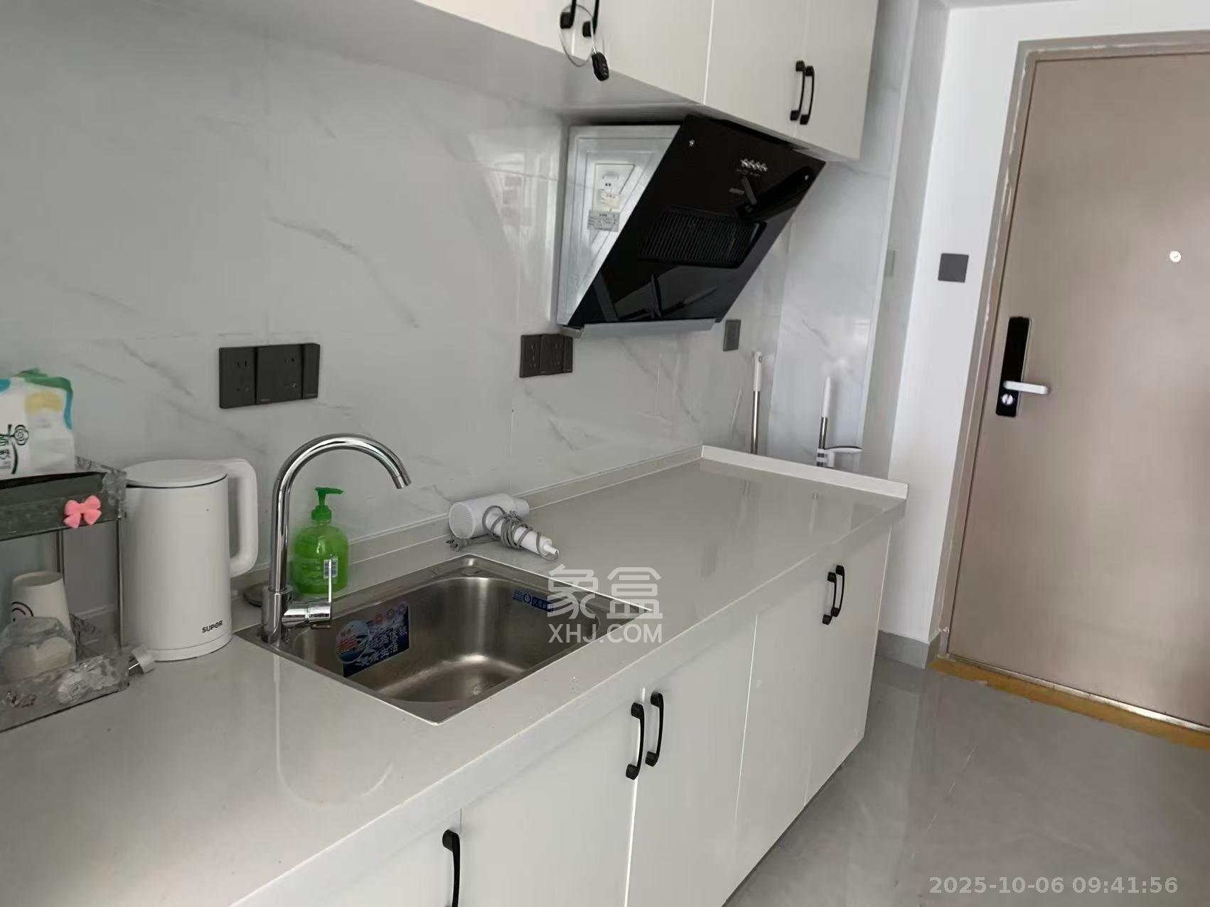 保利中环广场(保利中悦苑)  2室1厅1卫    2500.0元/月 保利中环广场(保利中悦苑)  2室1厅1卫    2500.0元/月室内图