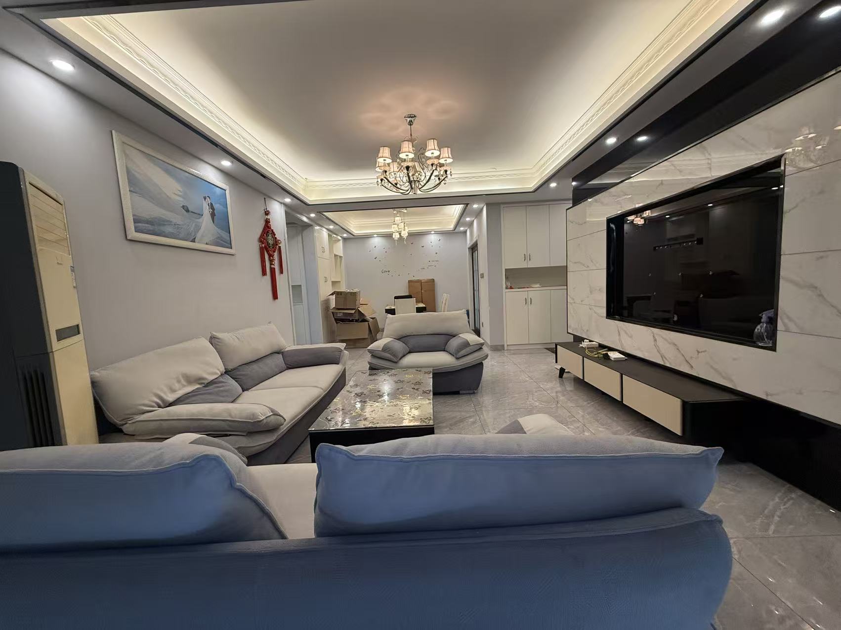 四海大厦 3室2厅2卫 2500.0元/月 四海大厦 3室2厅2卫 2500.0元/月室内图