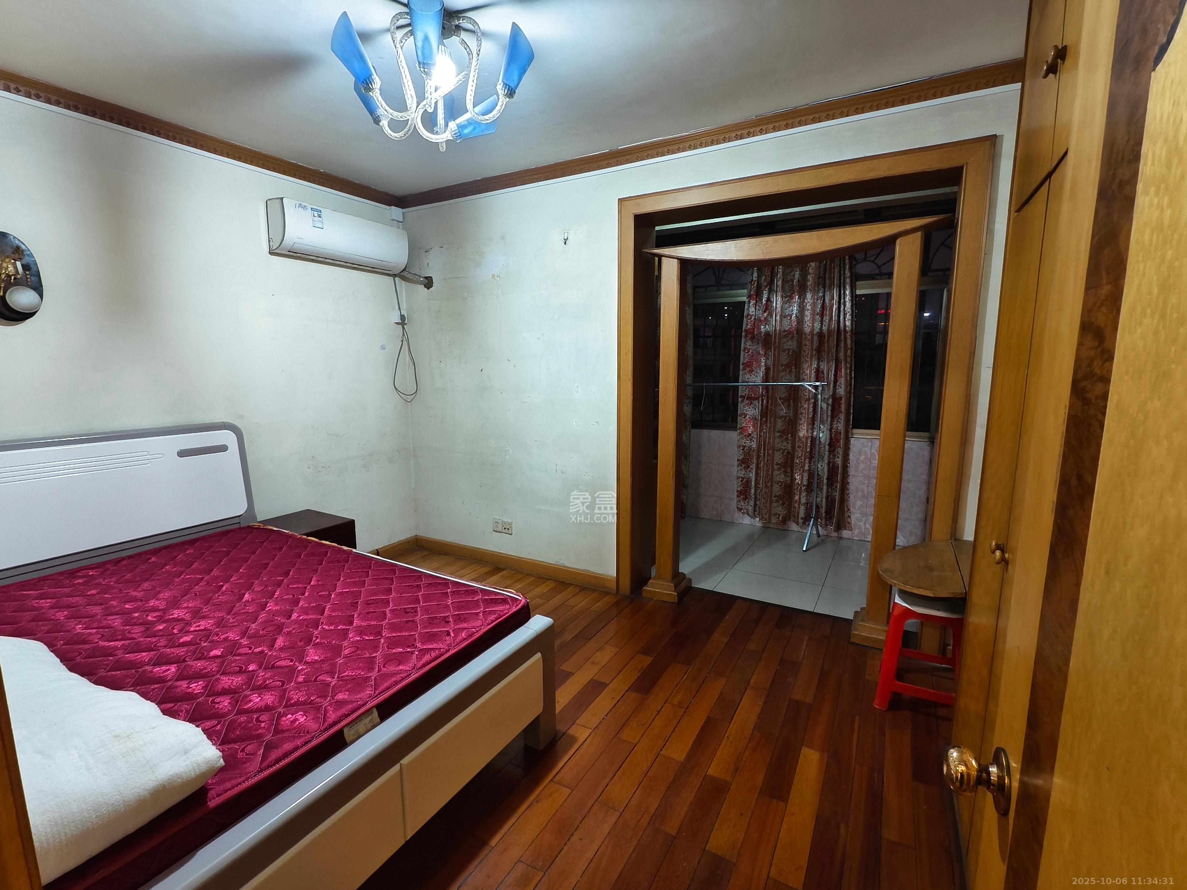 亮丽阁公寓  1室3厅3卫    1650.0元/月 亮丽阁公寓  1室3厅3卫    1650.0元/月室内图