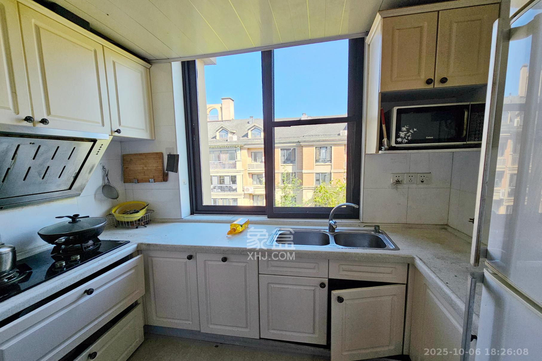 绿城桂花城  4室2厅3卫    148.0万其他