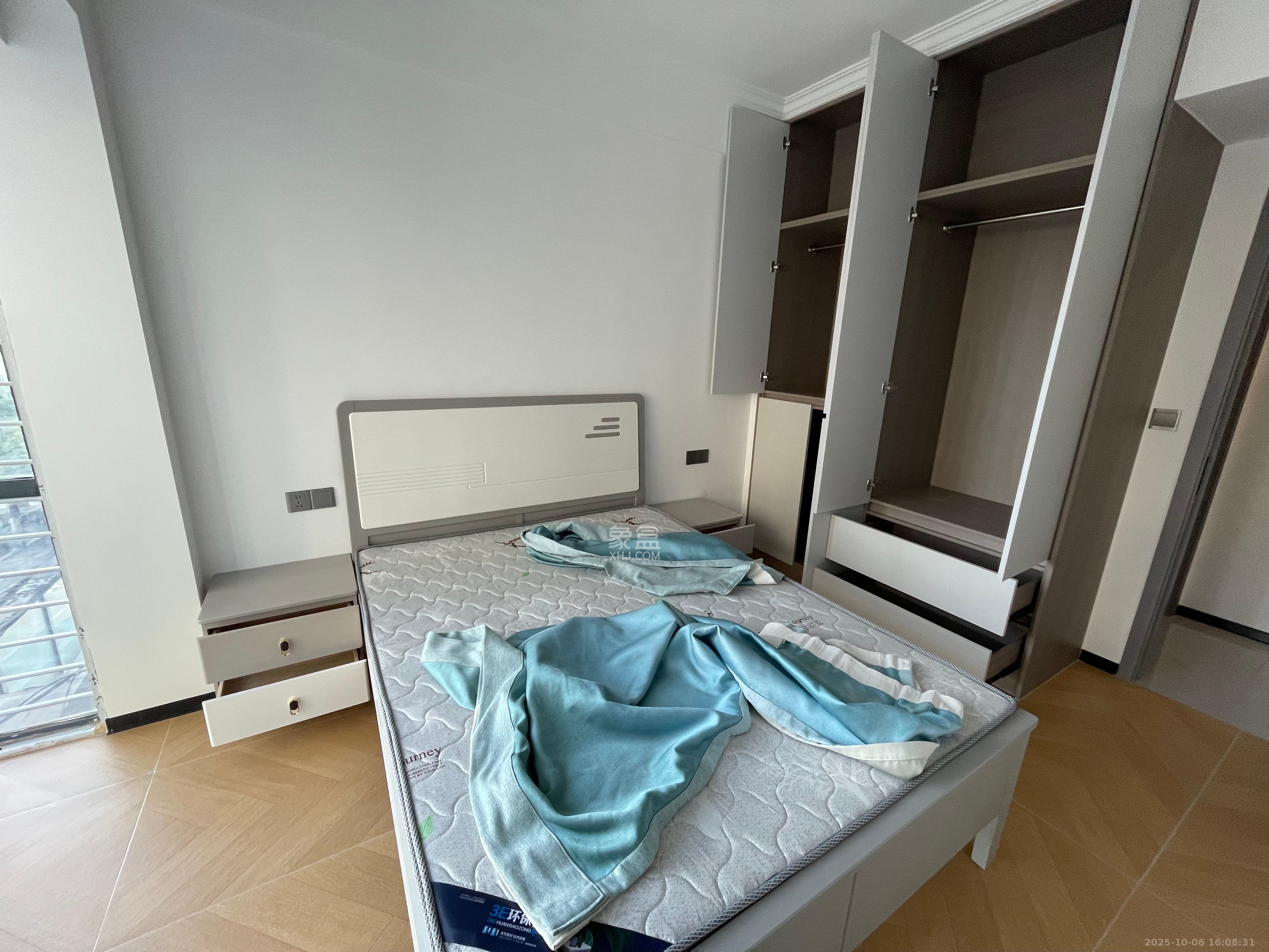 格蓝康都  3室2厅2卫    3000.0元/月 格蓝康都  3室2厅2卫    3000.0元/月室内图