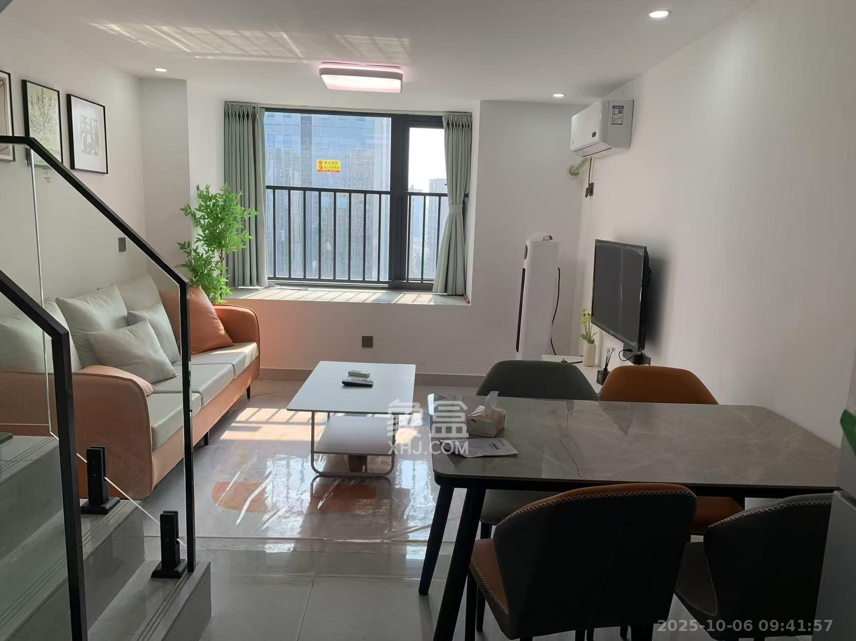 保利中环广场(保利中悦苑)  2室1厅1卫    2500.0元/月 保利中环广场(保利中悦苑)  2室1厅1卫    2500.0元/月室内图