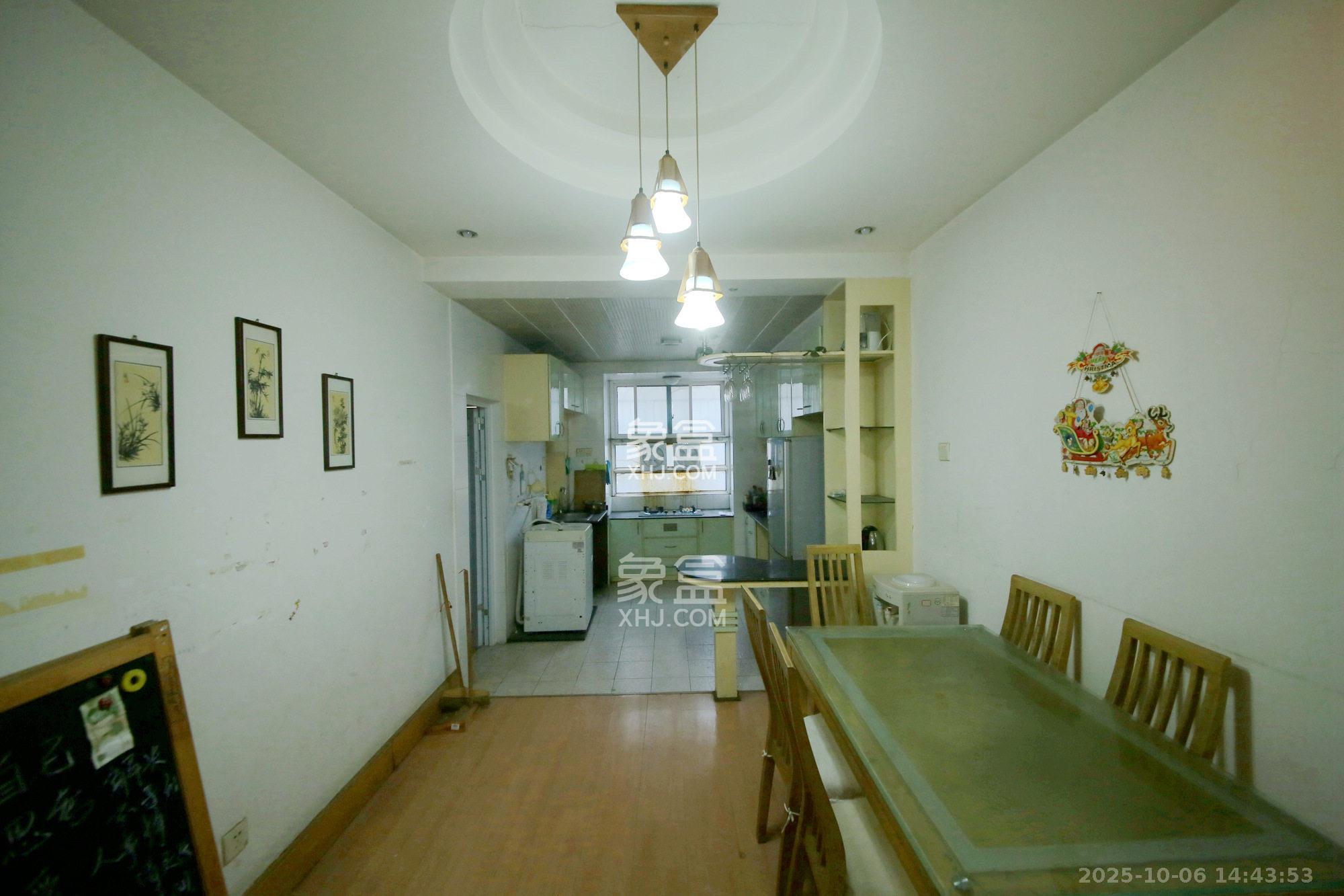 荷花园电信宿舍(天辰荷花苑) 2室2厅1卫 1800.0元/月 荷花园电信宿舍(天辰荷花苑) 2室2厅1卫 1800.0元/月室内图