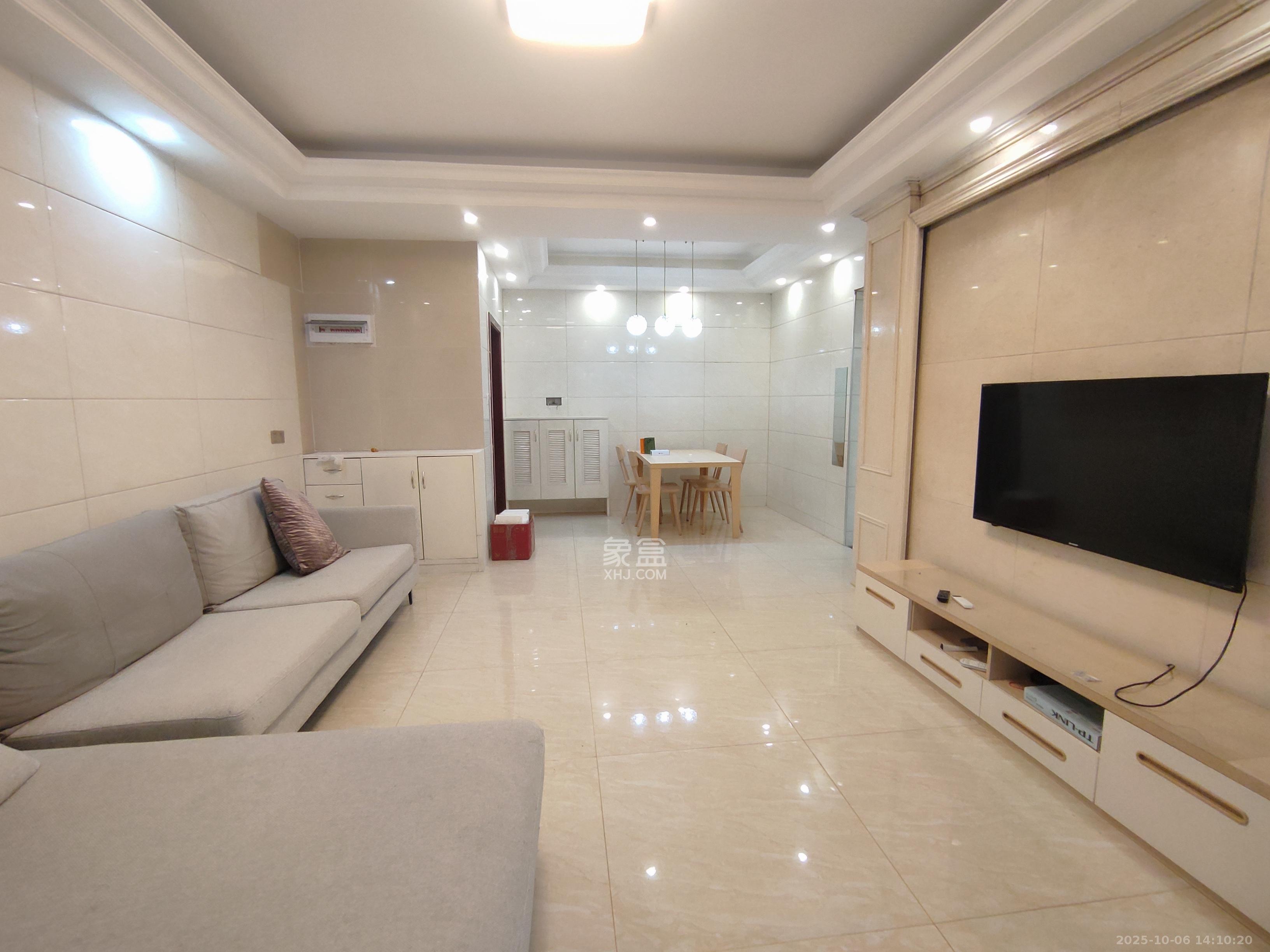 楚天世纪城西苑 3室2厅2卫 2200.0元/月 楚天世纪城西苑 3室2厅2卫 2200.0元/月室内图