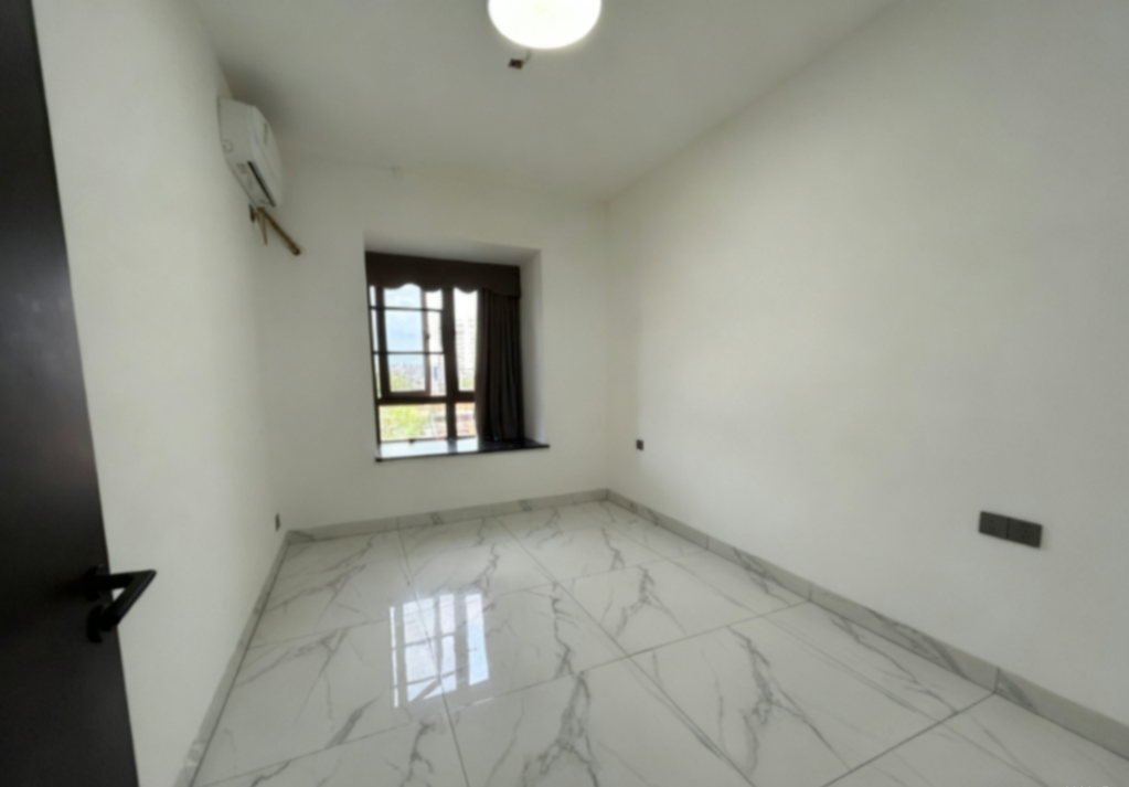 海航豪庭北苑 4室2厅2卫 8000.0元/月 海航豪庭北苑 4室2厅2卫 8000.0元/月室内图