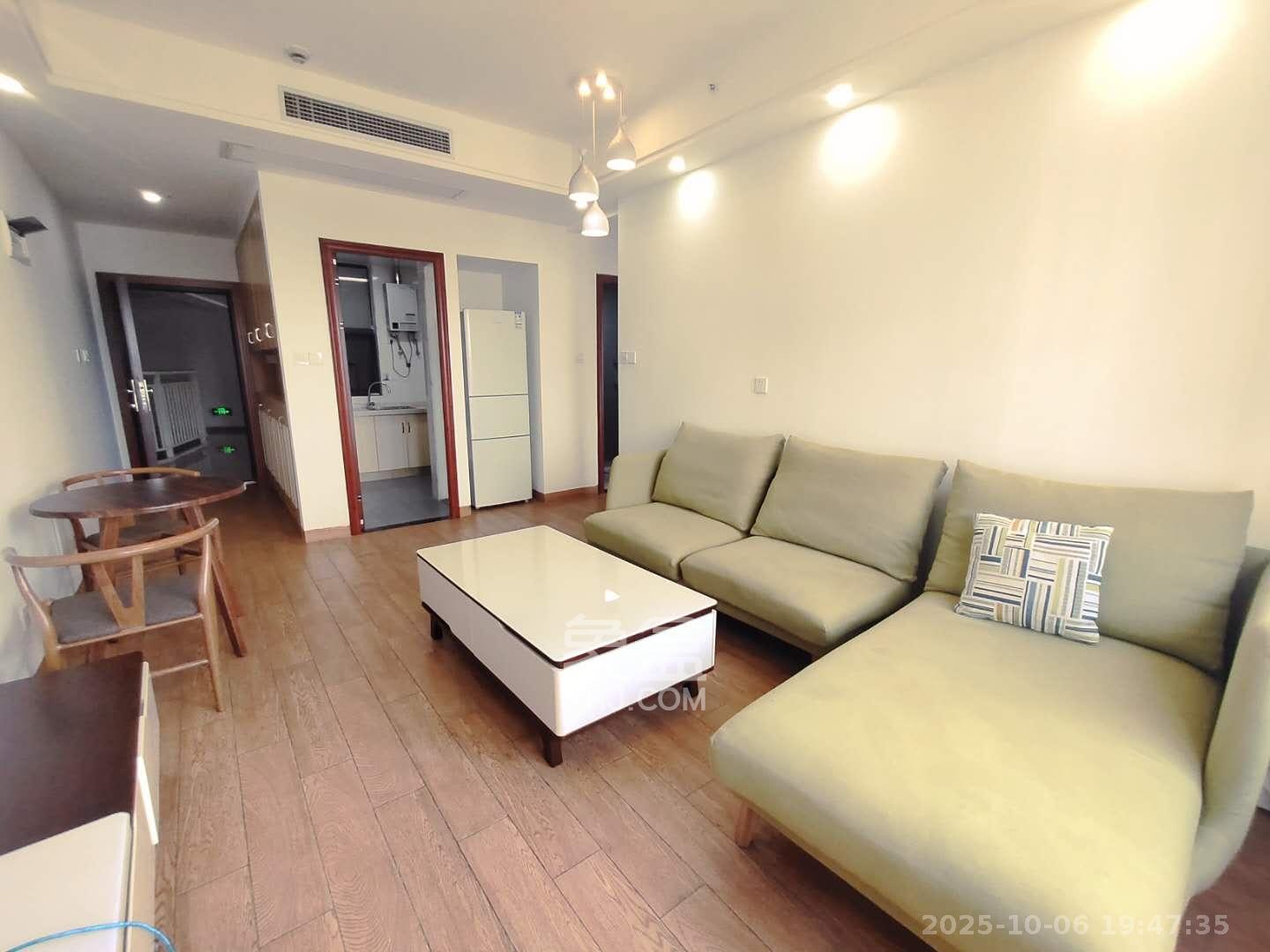 达美美立方 2室1厅1卫 2400.0元/月 达美美立方 2室1厅1卫 2400.0元/月室内图