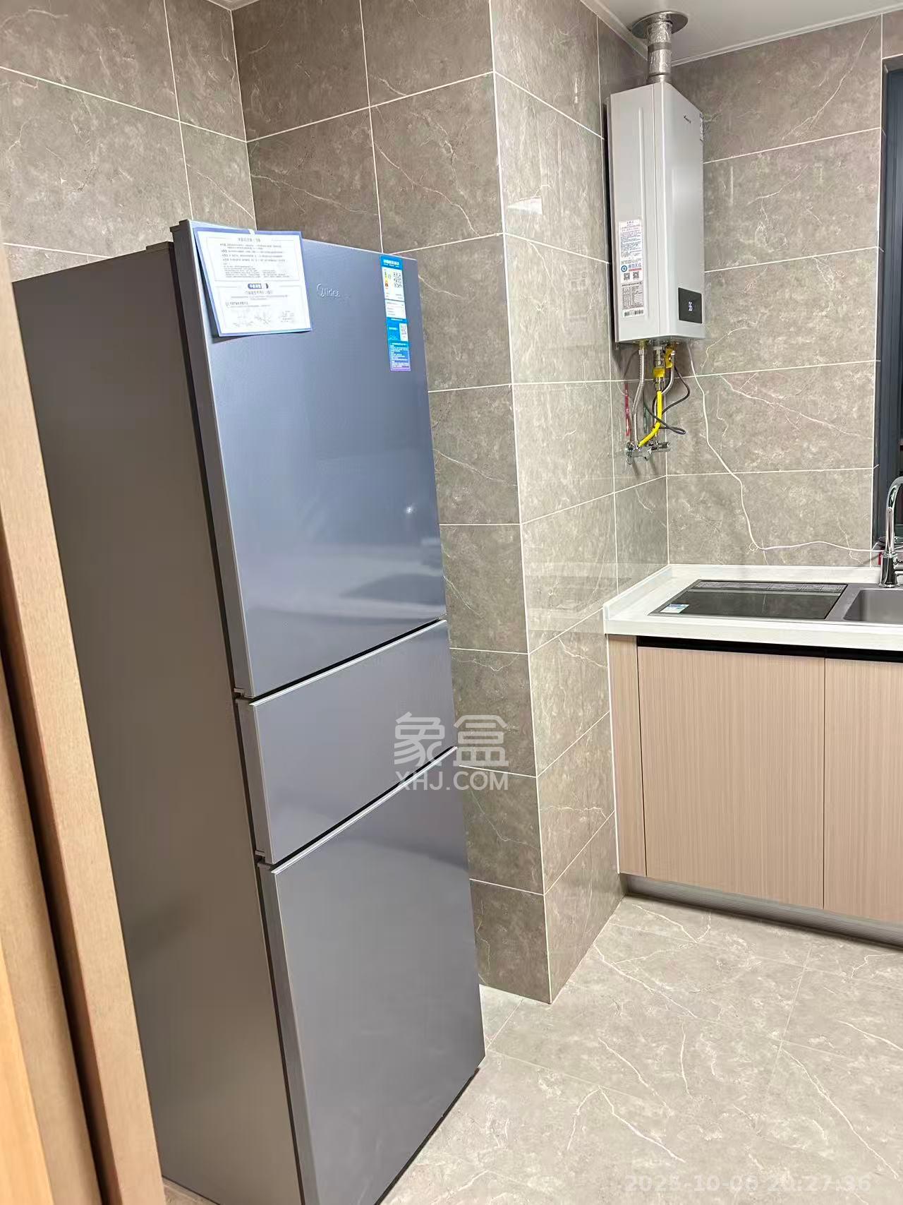 华润凯旋门二期  4室2厅2卫    3800.0元/月室内图