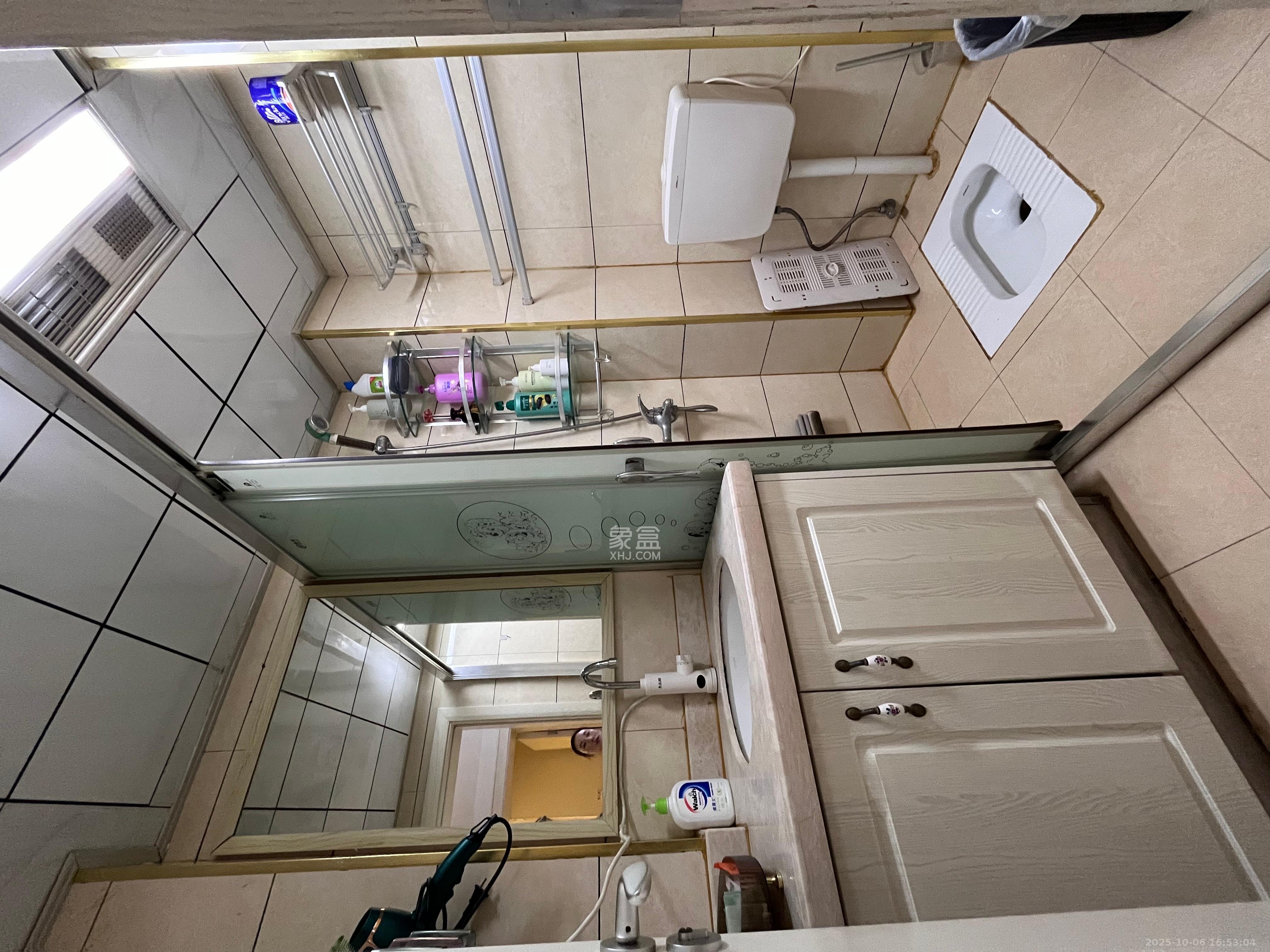 蓝湾国际广场 3室2厅1卫 3000.0元/月 蓝湾国际广场 3室2厅1卫 3000.0元/月室内图