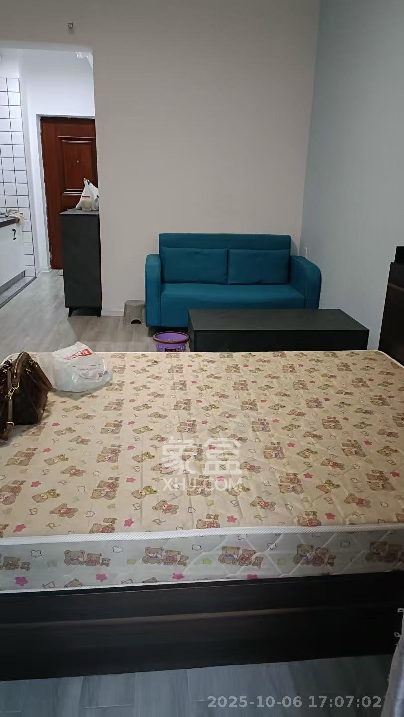 钱隆世家 1室0厅1卫 1300.0元/月 钱隆世家 1室0厅1卫 1300.0元/月室内图