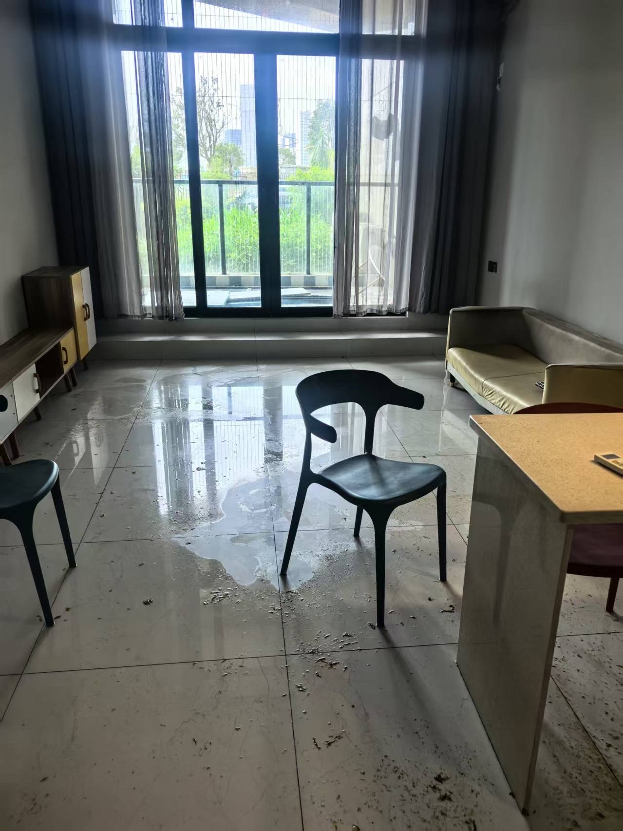 恒大海口湾二期 1室1厅1卫 2300.0元/月 恒大海口湾二期 1室1厅1卫 2300.0元/月室内图