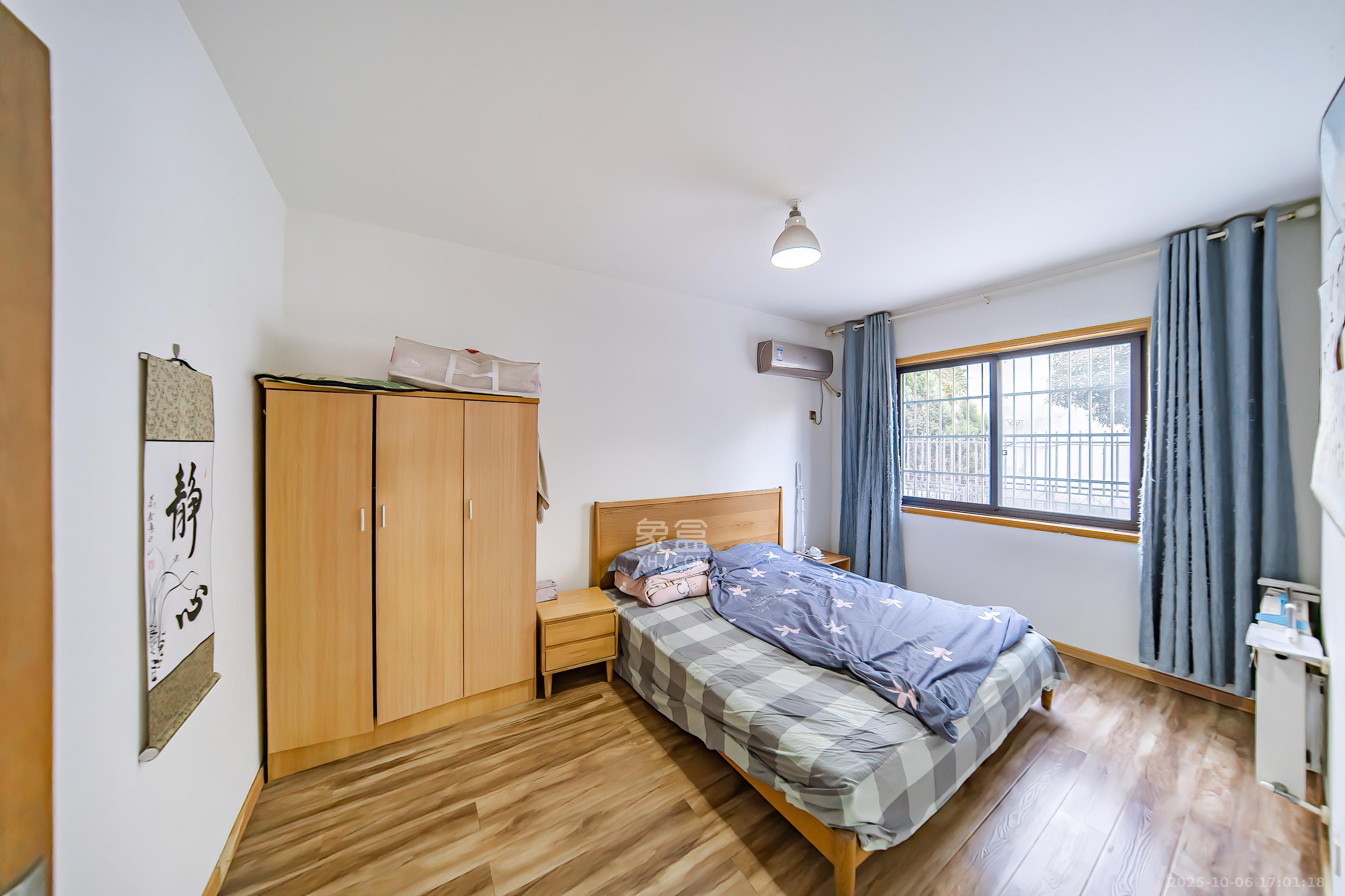 阳光100一期、四五期 4室2厅2卫 4000.0元/月 阳光100一期、四五期 4室2厅2卫 4000.0元/月室内图