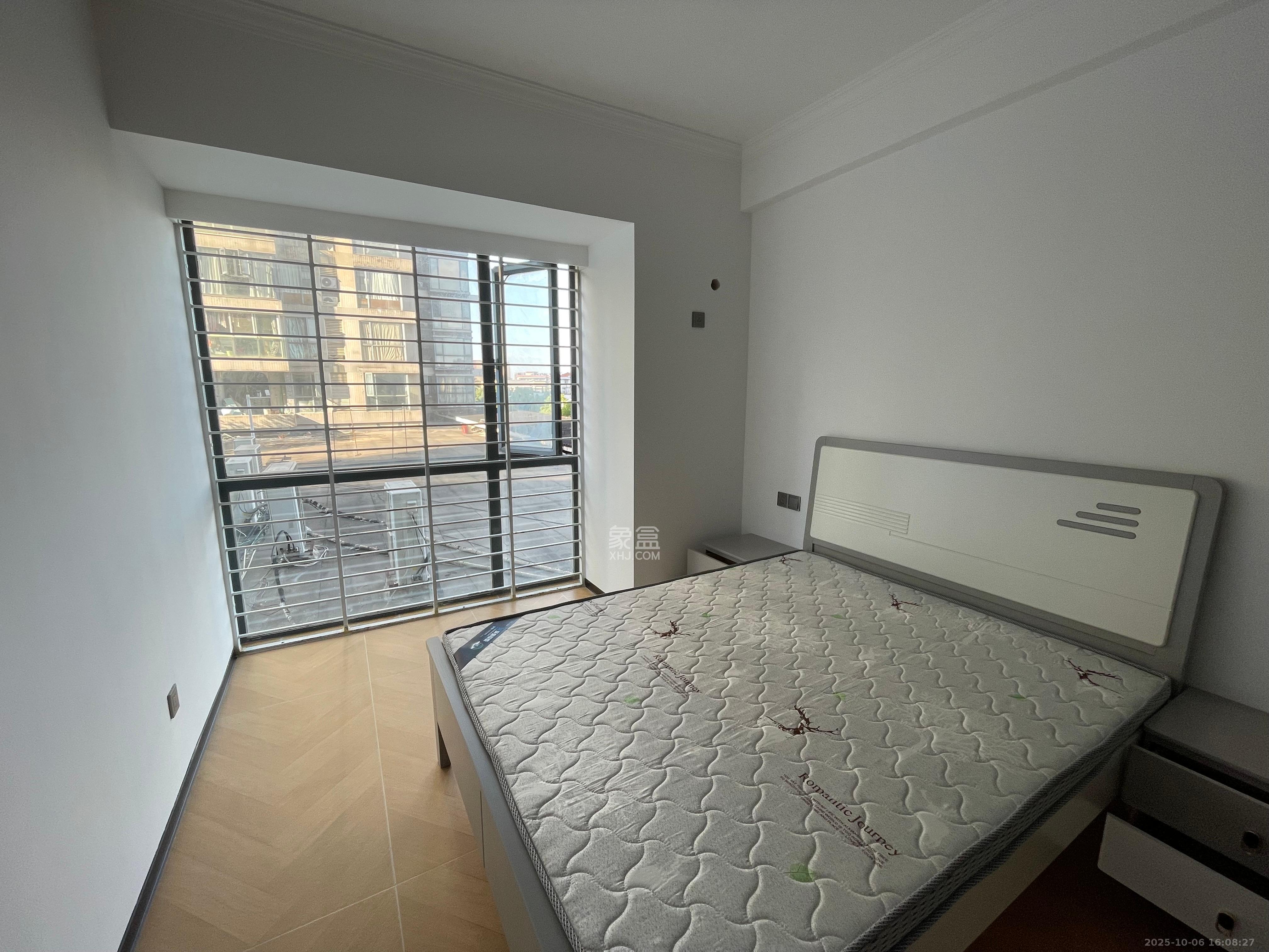 格蓝康都  3室2厅2卫    3000.0元/月 格蓝康都  3室2厅2卫    3000.0元/月室内图