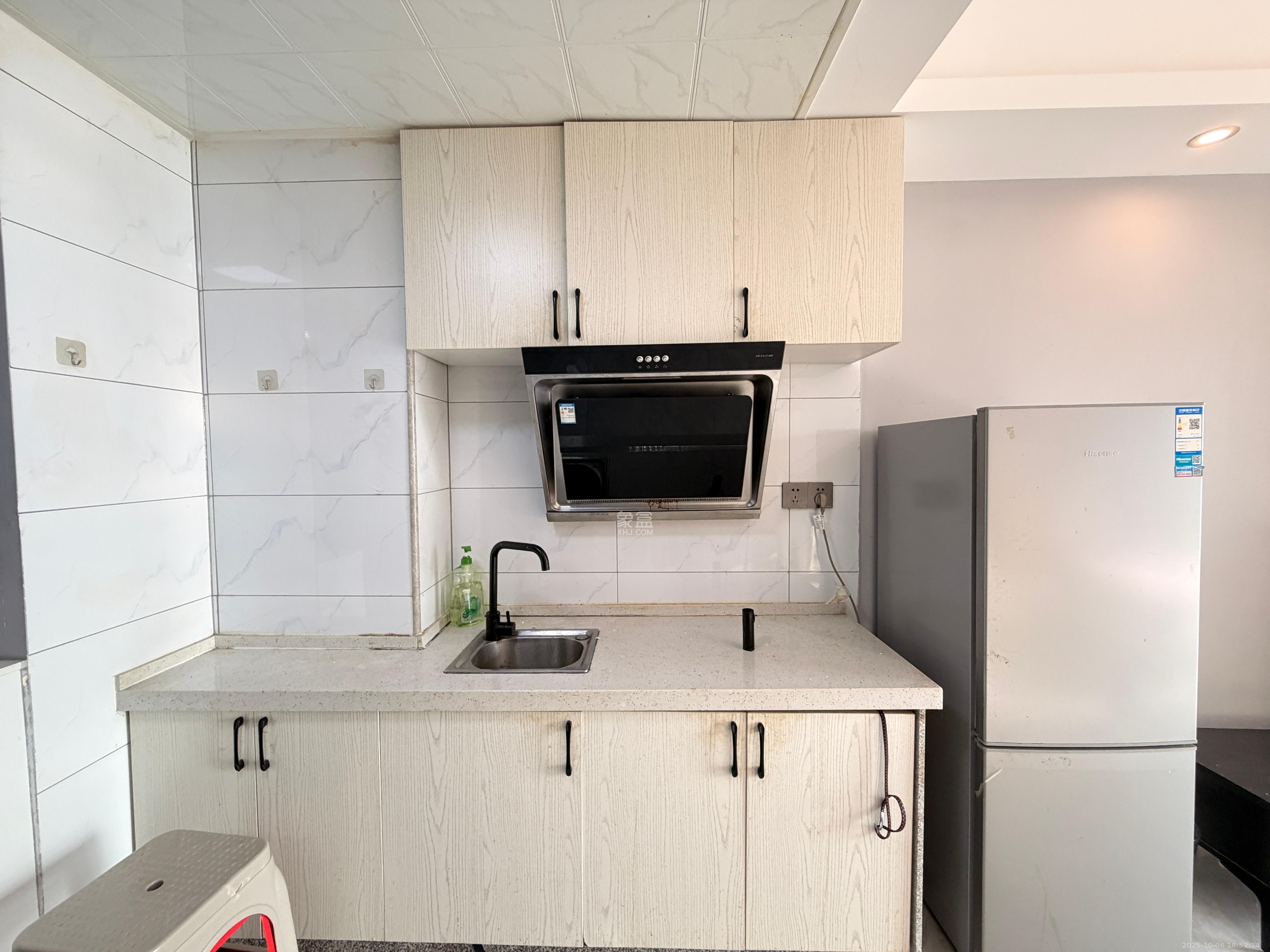 金科时代中心  1室1厅1卫    1300.0元/月室内图