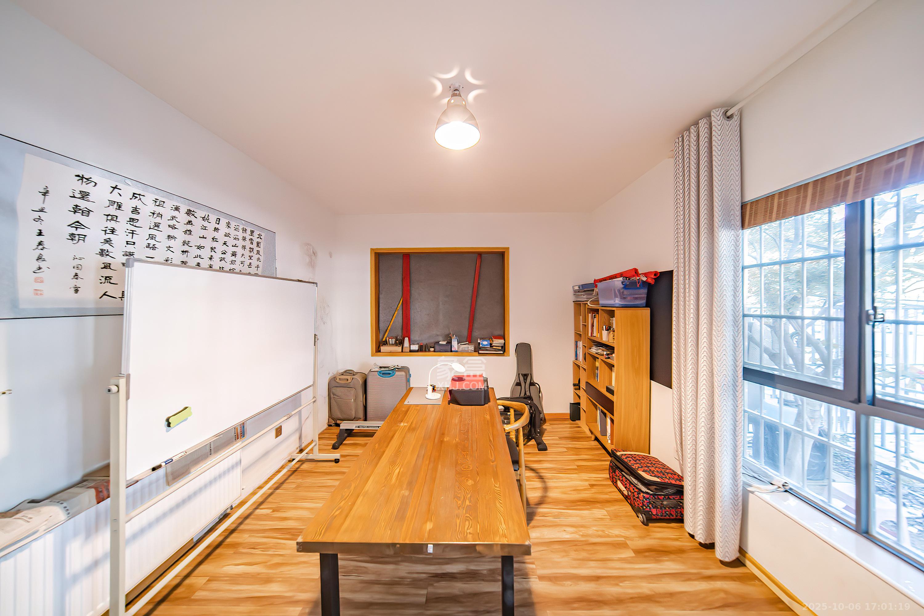 阳光100一期、四五期 4室2厅2卫 4000.0元/月 阳光100一期、四五期 4室2厅2卫 4000.0元/月室内图