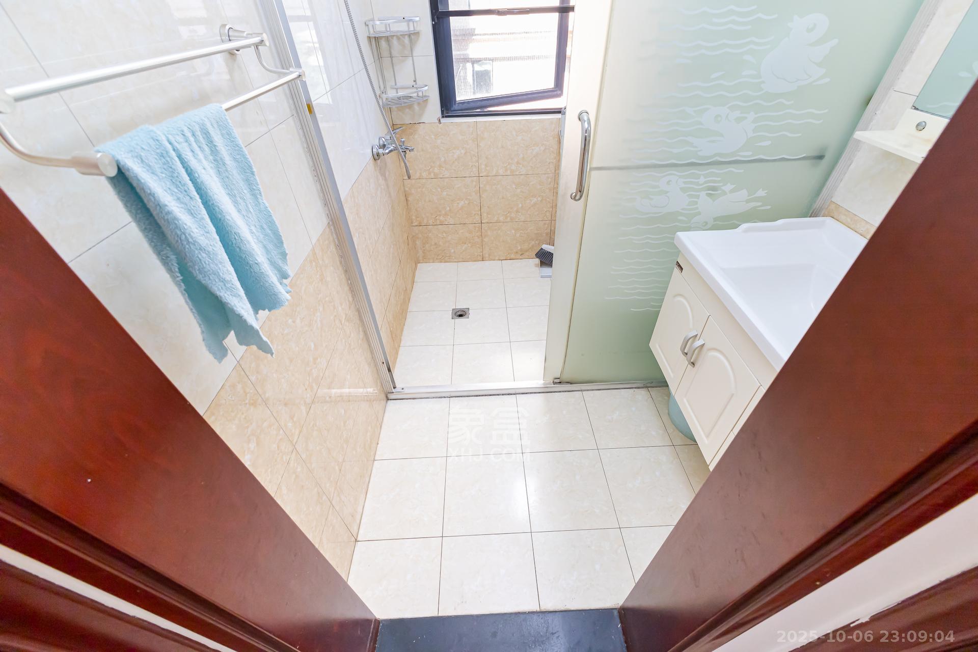 润和之悦(金泽园) 3室2厅1卫 63.0万 润和之悦(金泽园) 3室2厅1卫 63.0万卫生间