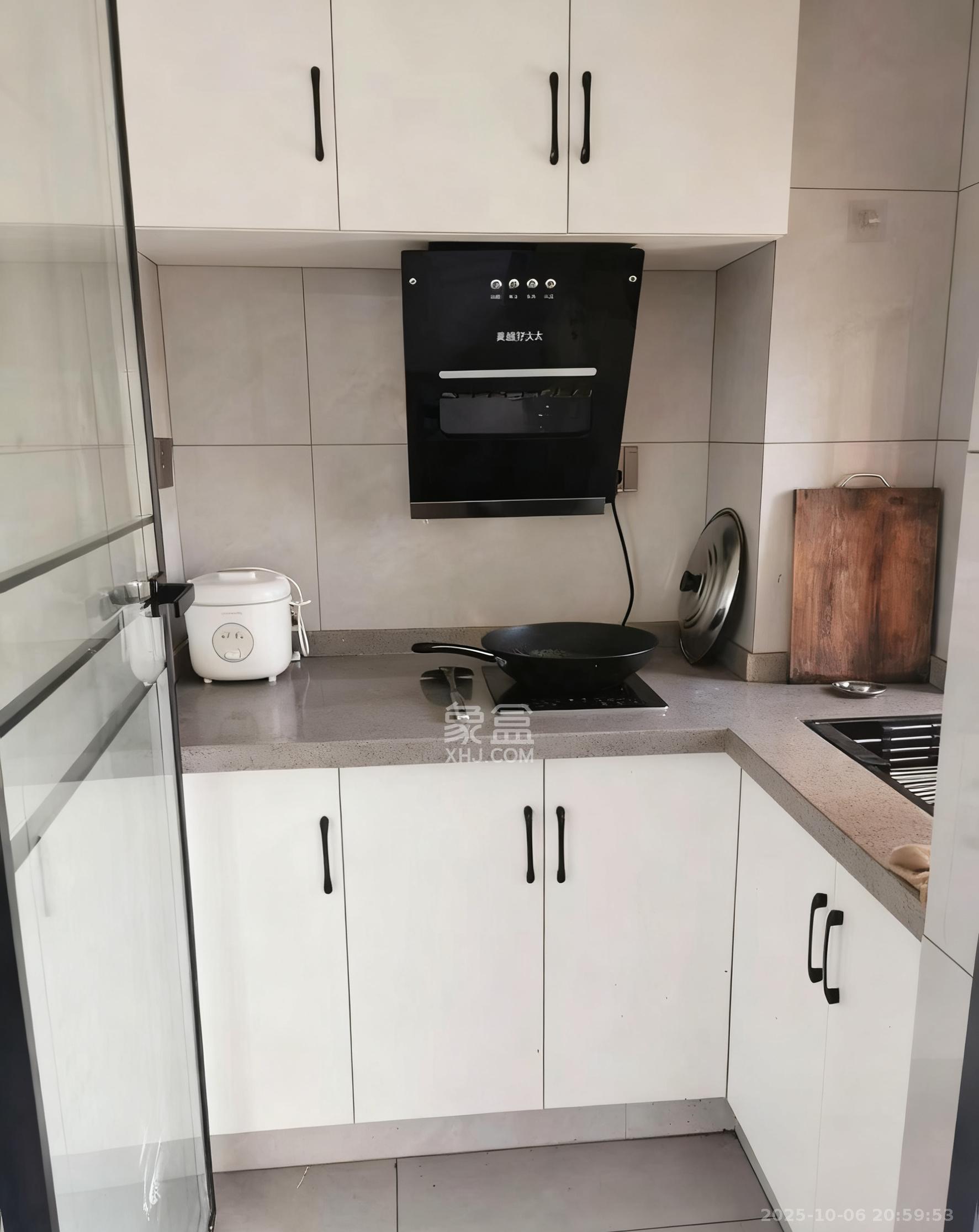 金地兰亭樾  1室1厅1卫    1300.0元/月室内图