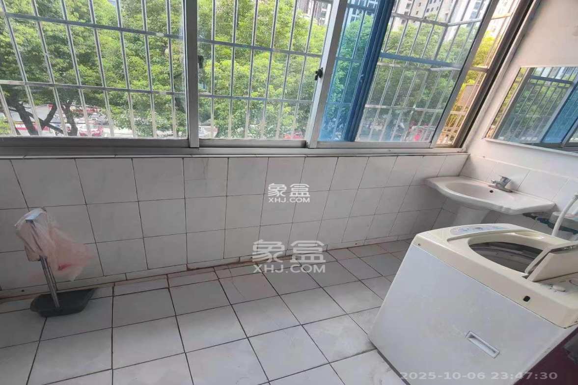 湖南省农业厅  4室1厅1卫    2800.0元/月 湖南省农业厅  4室1厅1卫    2800.0元/月室内图