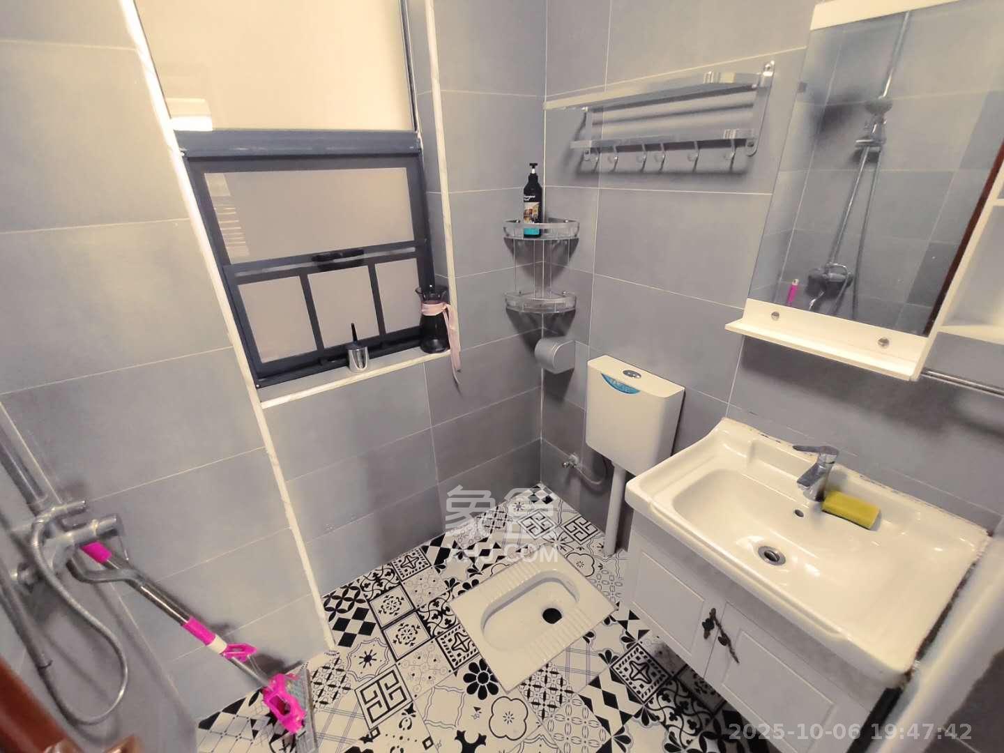 达美美立方 2室1厅1卫 2400.0元/月 达美美立方 2室1厅1卫 2400.0元/月室内图