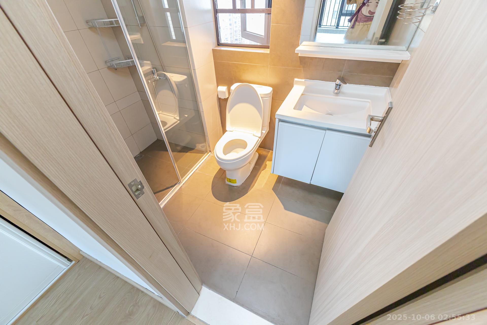 时代倾城三期  4室2厅2卫    92.0万卫生间