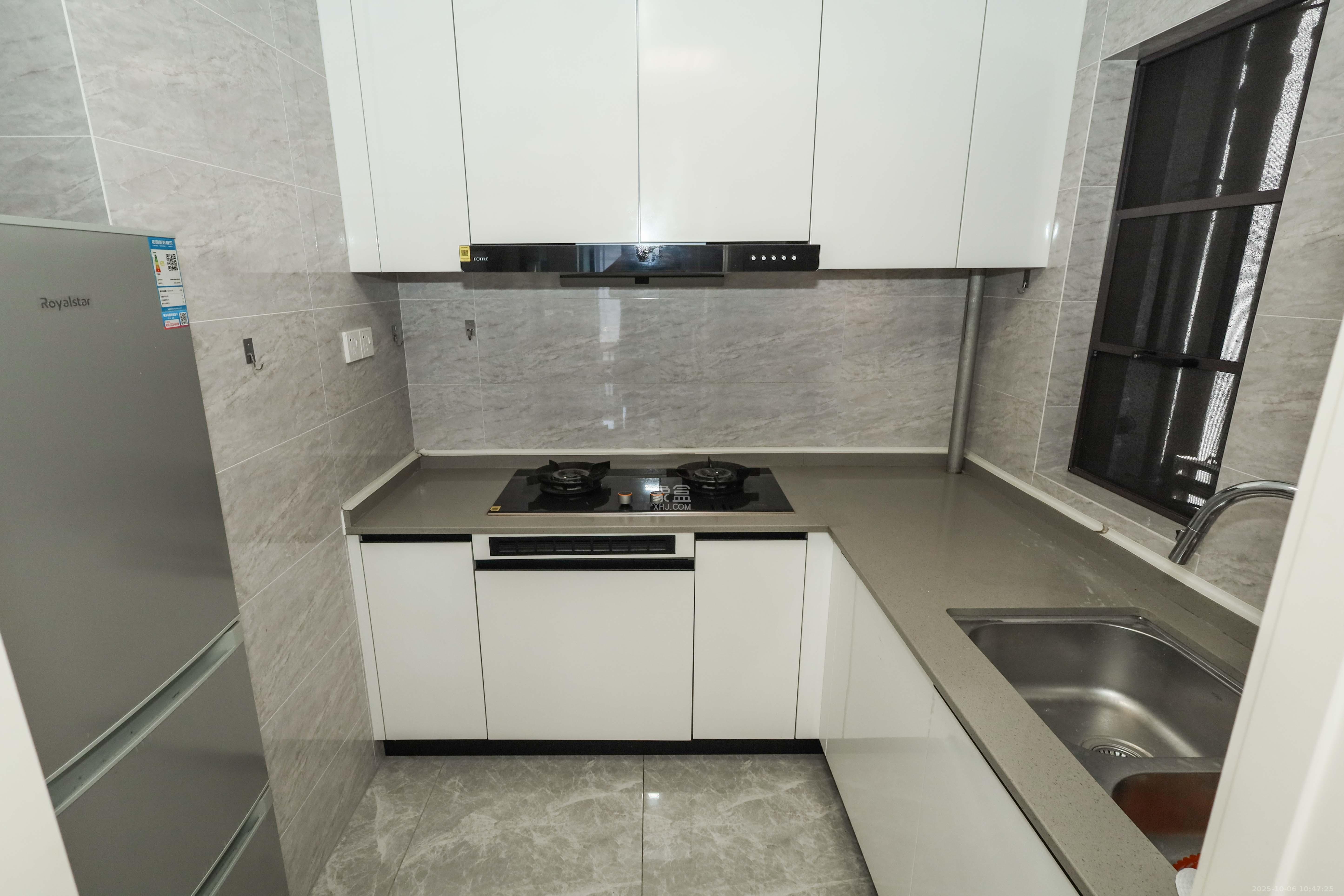 万科金色梦想C区  3室2厅1卫    123.0万 万科金色梦想C区  3室2厅1卫    123.0万厨房