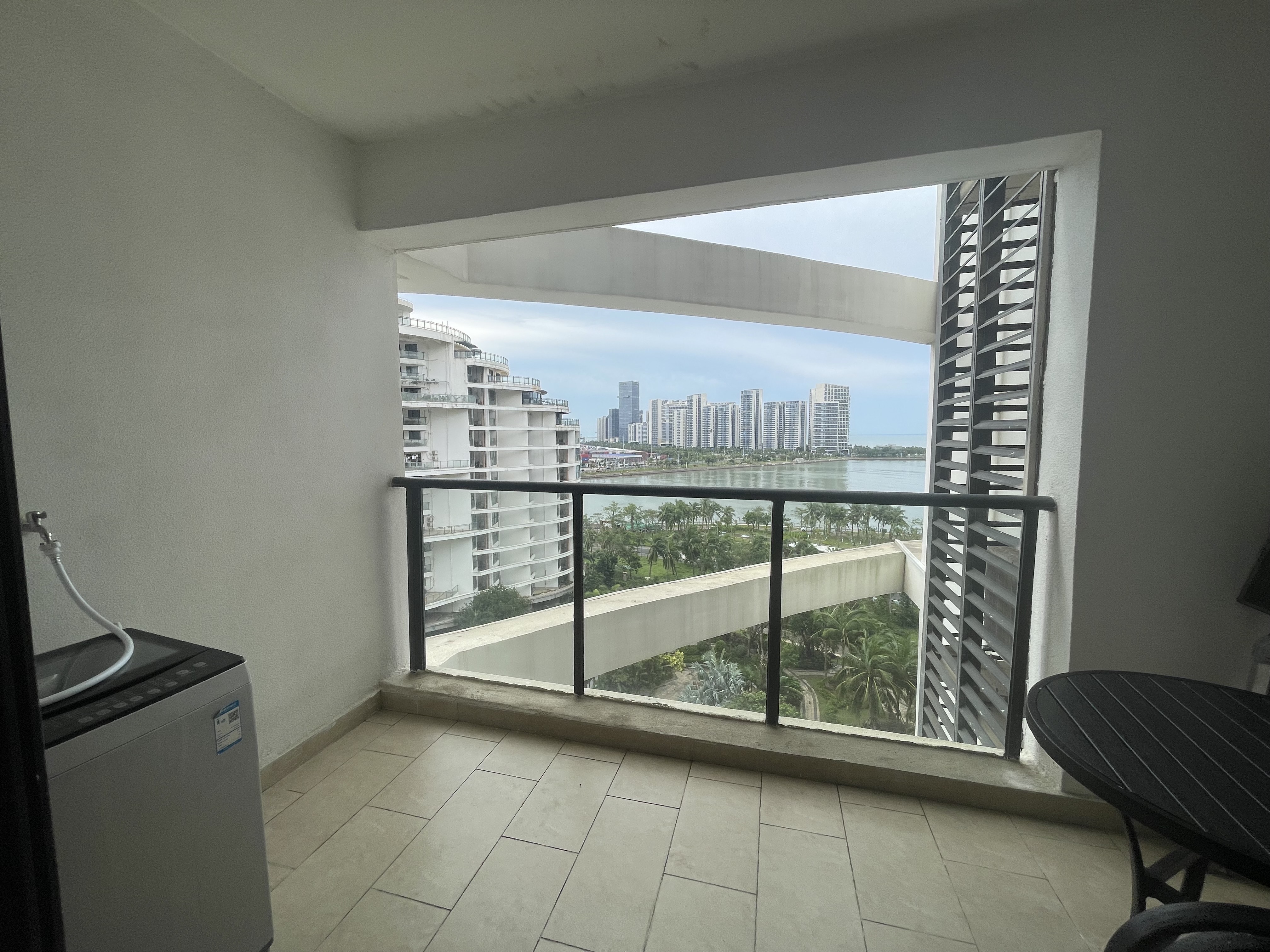 恒大海口湾二期 1室1厅1卫 2400.0元/月 恒大海口湾二期 1室1厅1卫 2400.0元/月室内图