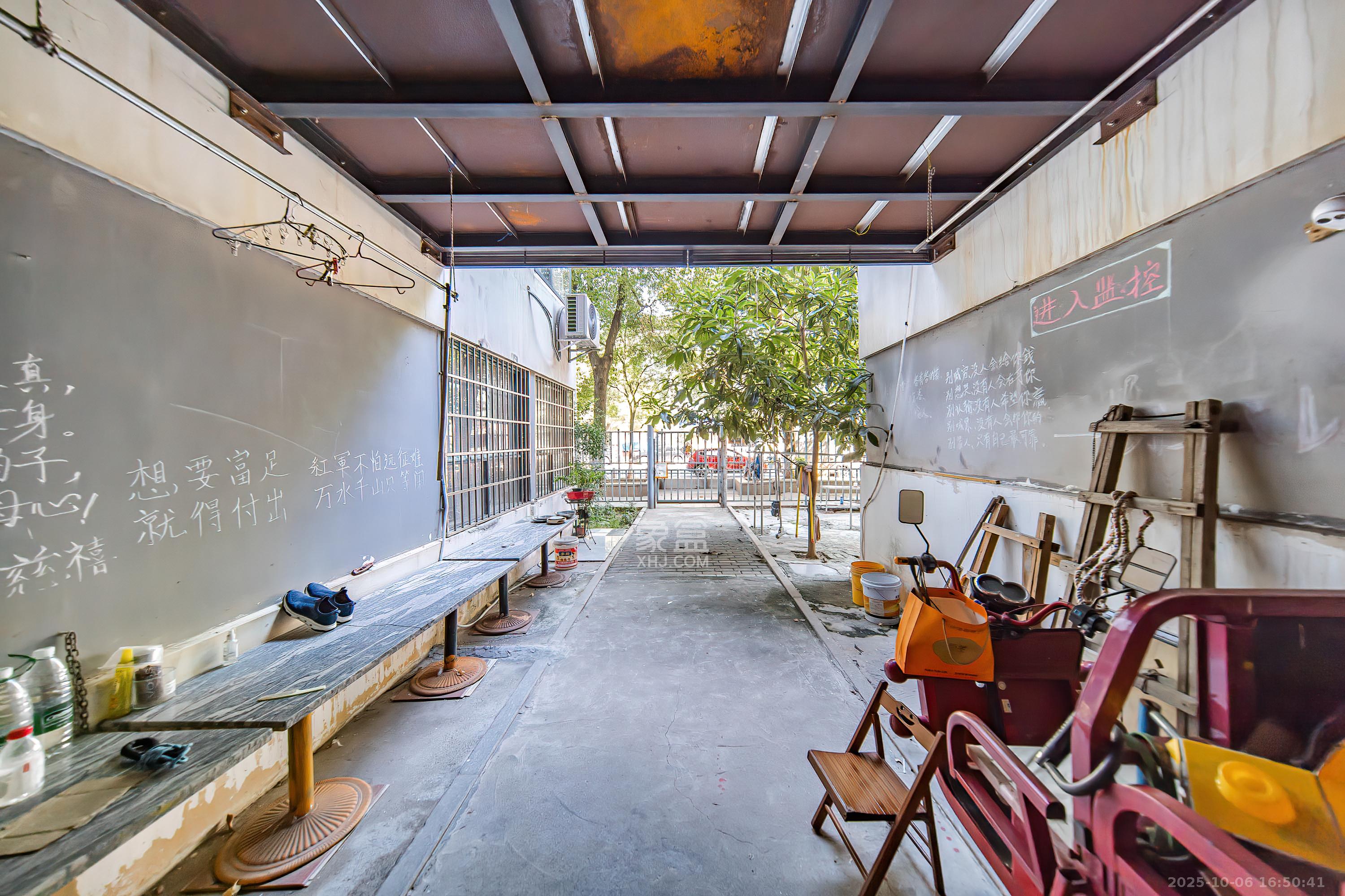 阳光100一期、四五期  4室2厅2卫    148.0万其他