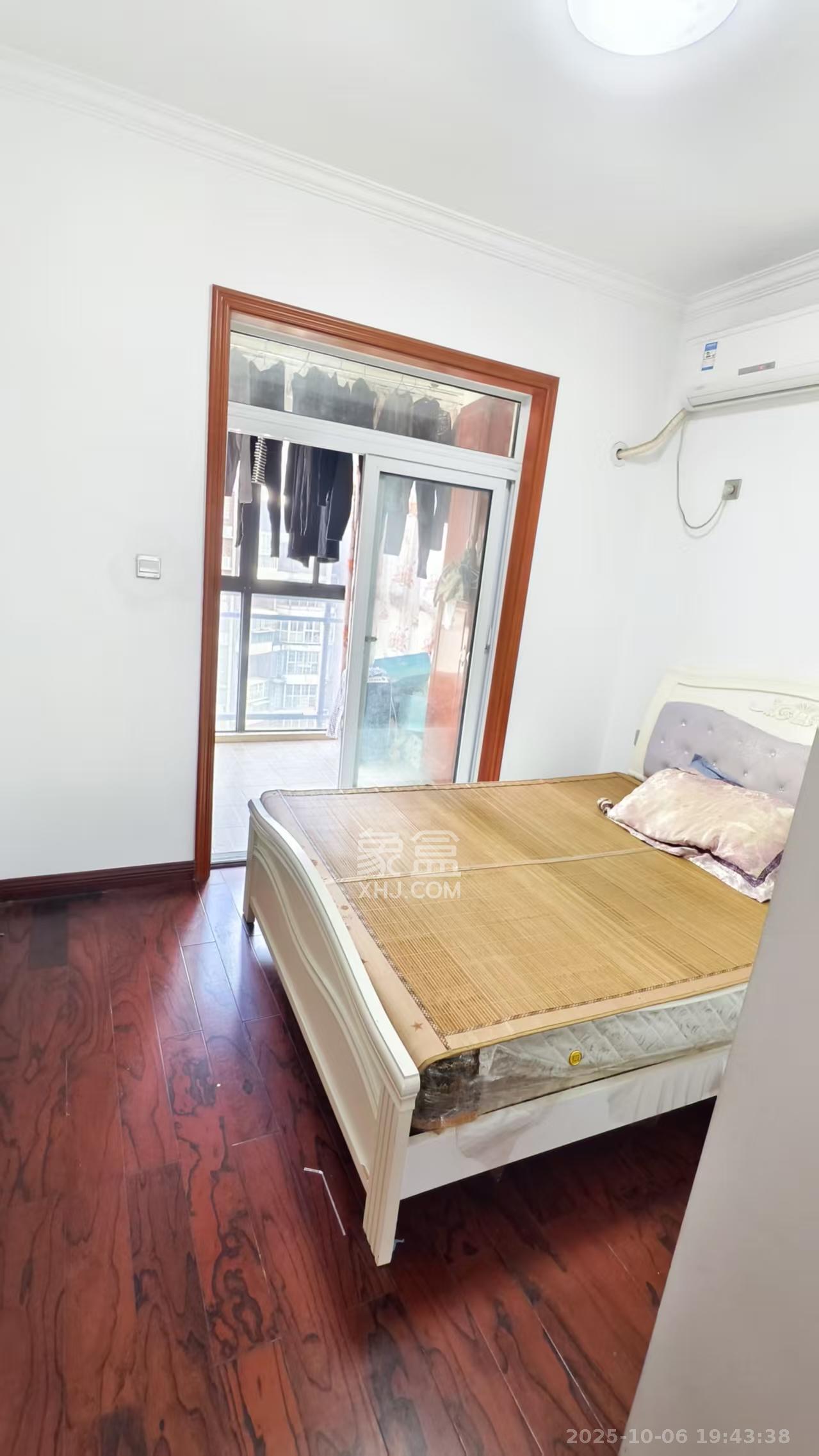 湘府十城（汇财御景湾新寓,汇财国际）  4室2厅2卫    2600.0元/月室内图