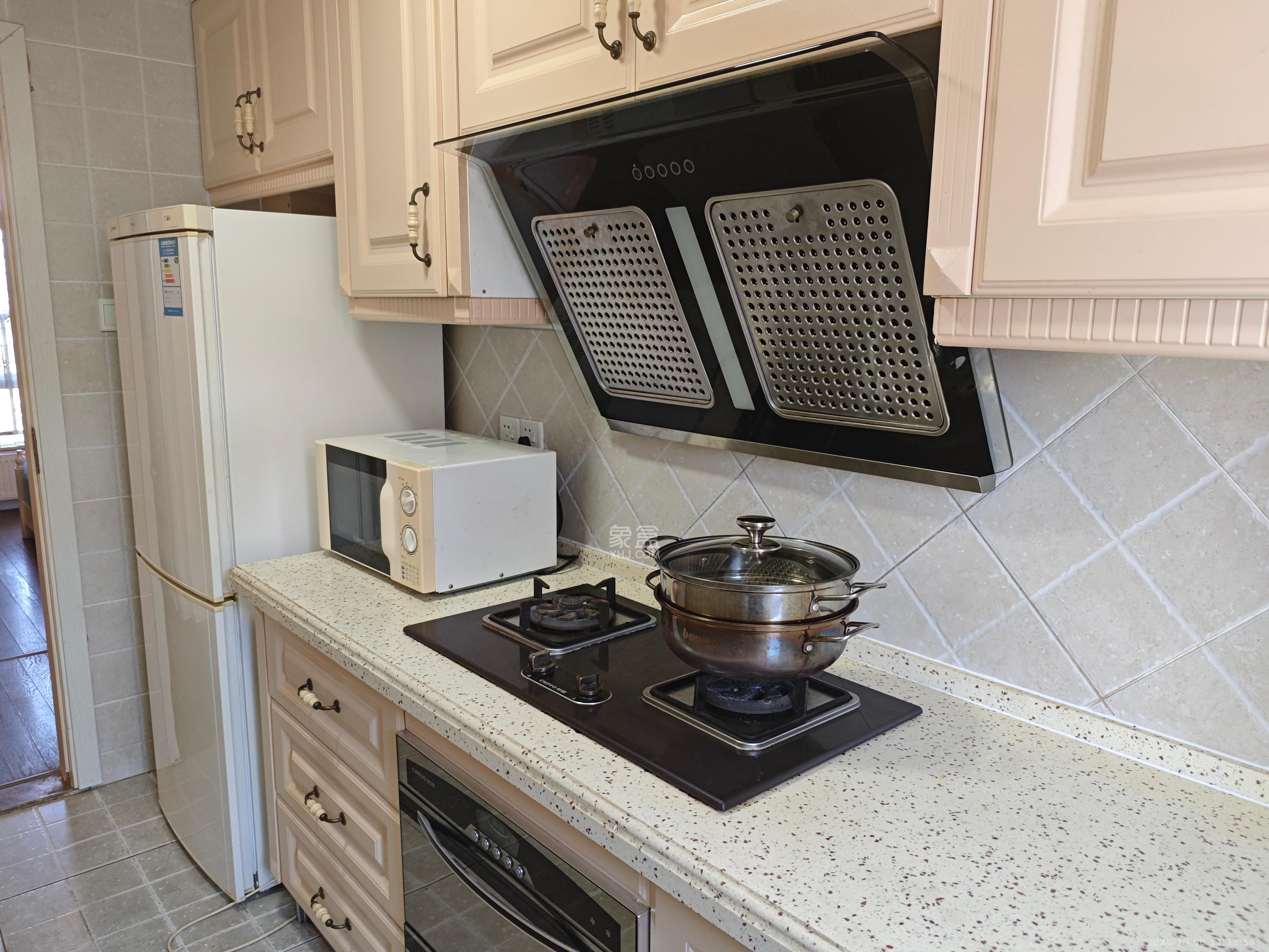 湘域城邦(湘域国际中心)  2室2厅1卫    4800.0元/月 湘域城邦(湘域国际中心)  2室2厅1卫    4800.0元/月室内图