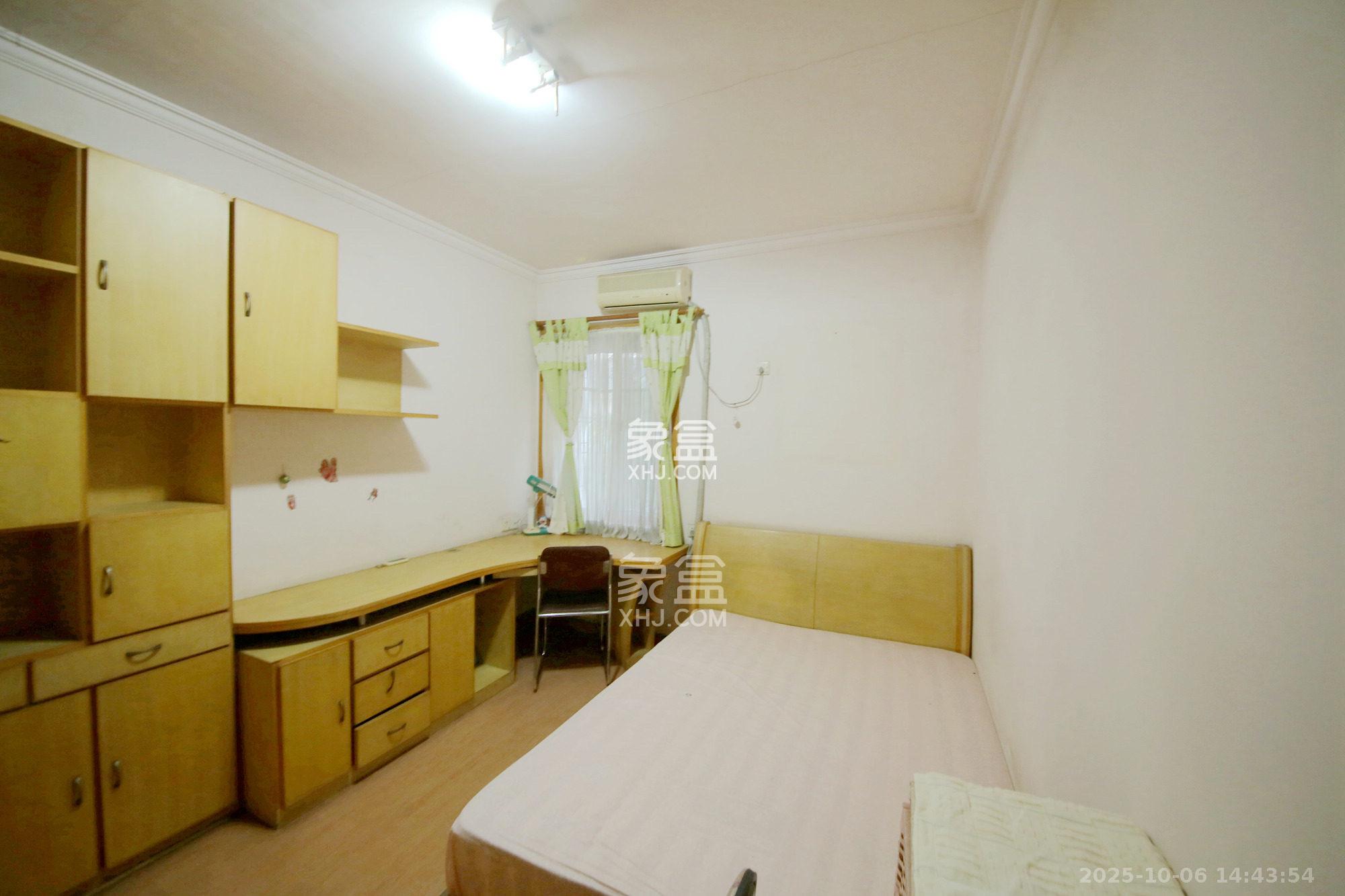 荷花园电信宿舍(天辰荷花苑) 2室2厅1卫 1800.0元/月 荷花园电信宿舍(天辰荷花苑) 2室2厅1卫 1800.0元/月室内图