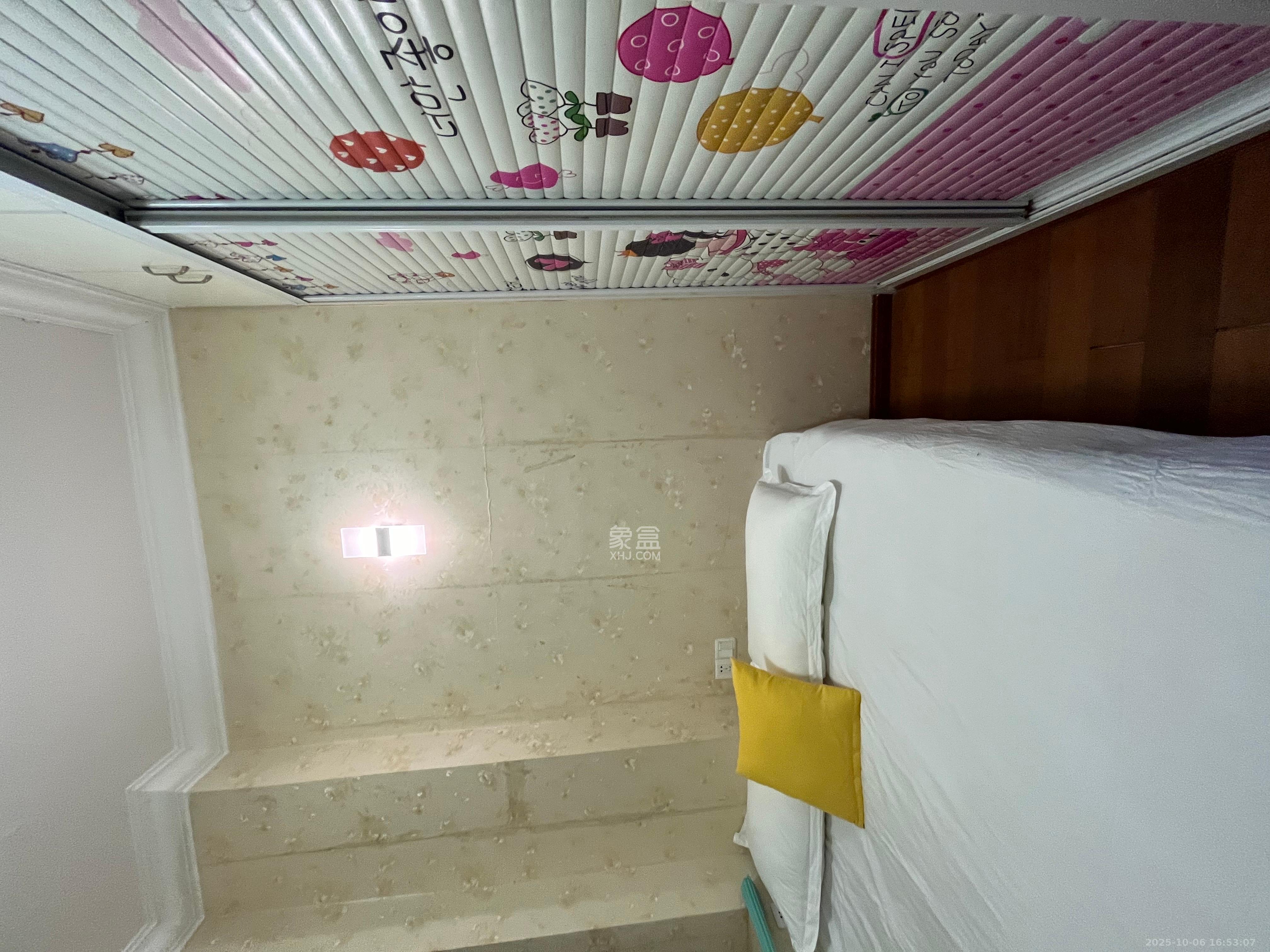 蓝湾国际广场  3室2厅1卫    3000.0元/月室内图