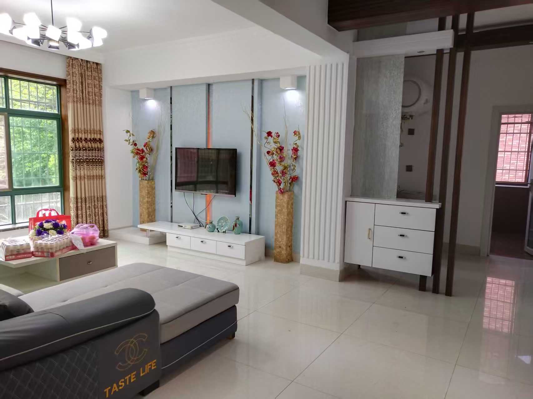 中天花园 1室0厅0卫 1600.0元/月 中天花园 1室0厅0卫 1600.0元/月室内图