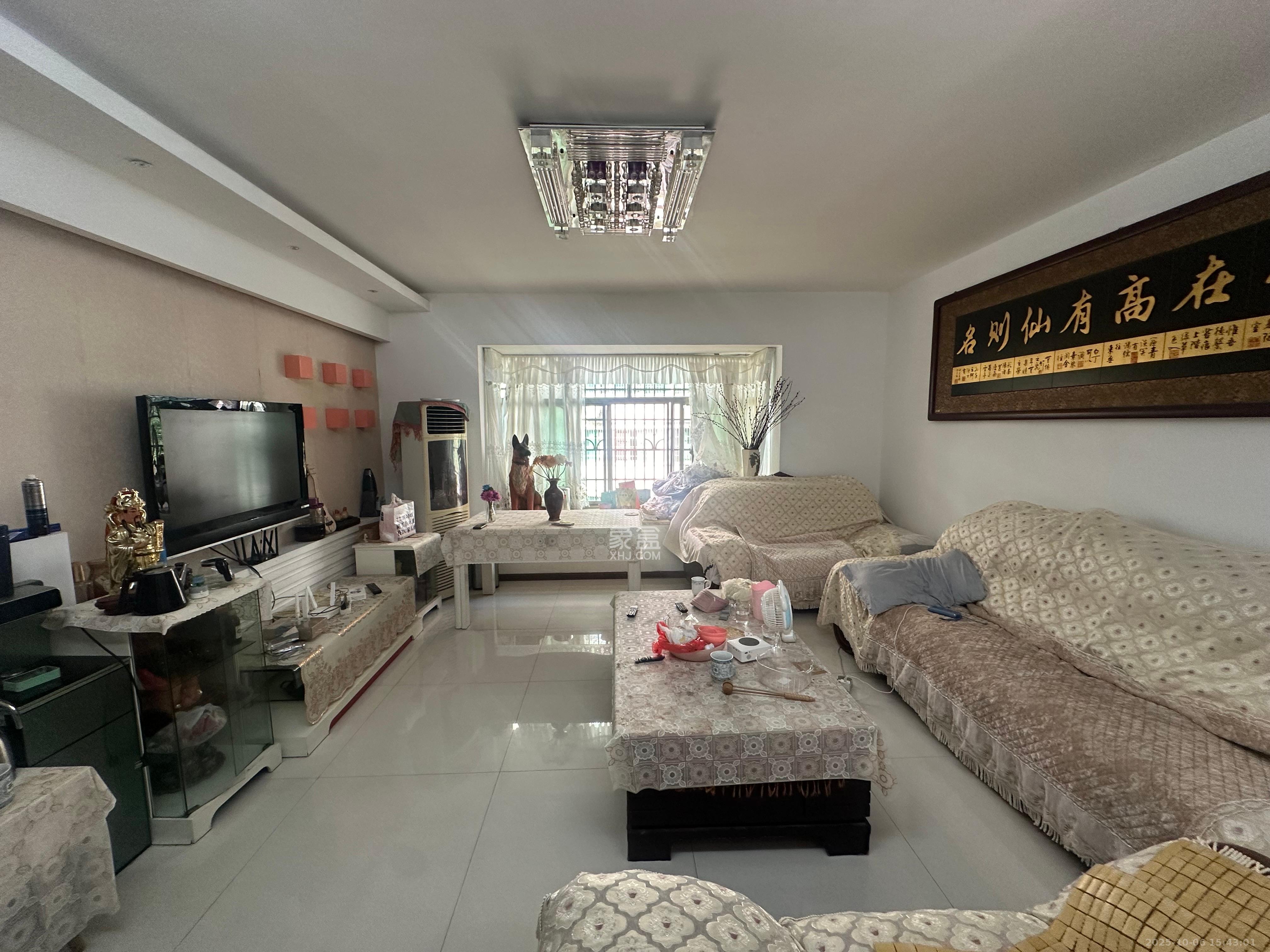 时代天骄  4室2厅2卫    2600.0元/月 时代天骄  4室2厅2卫    2600.0元/月