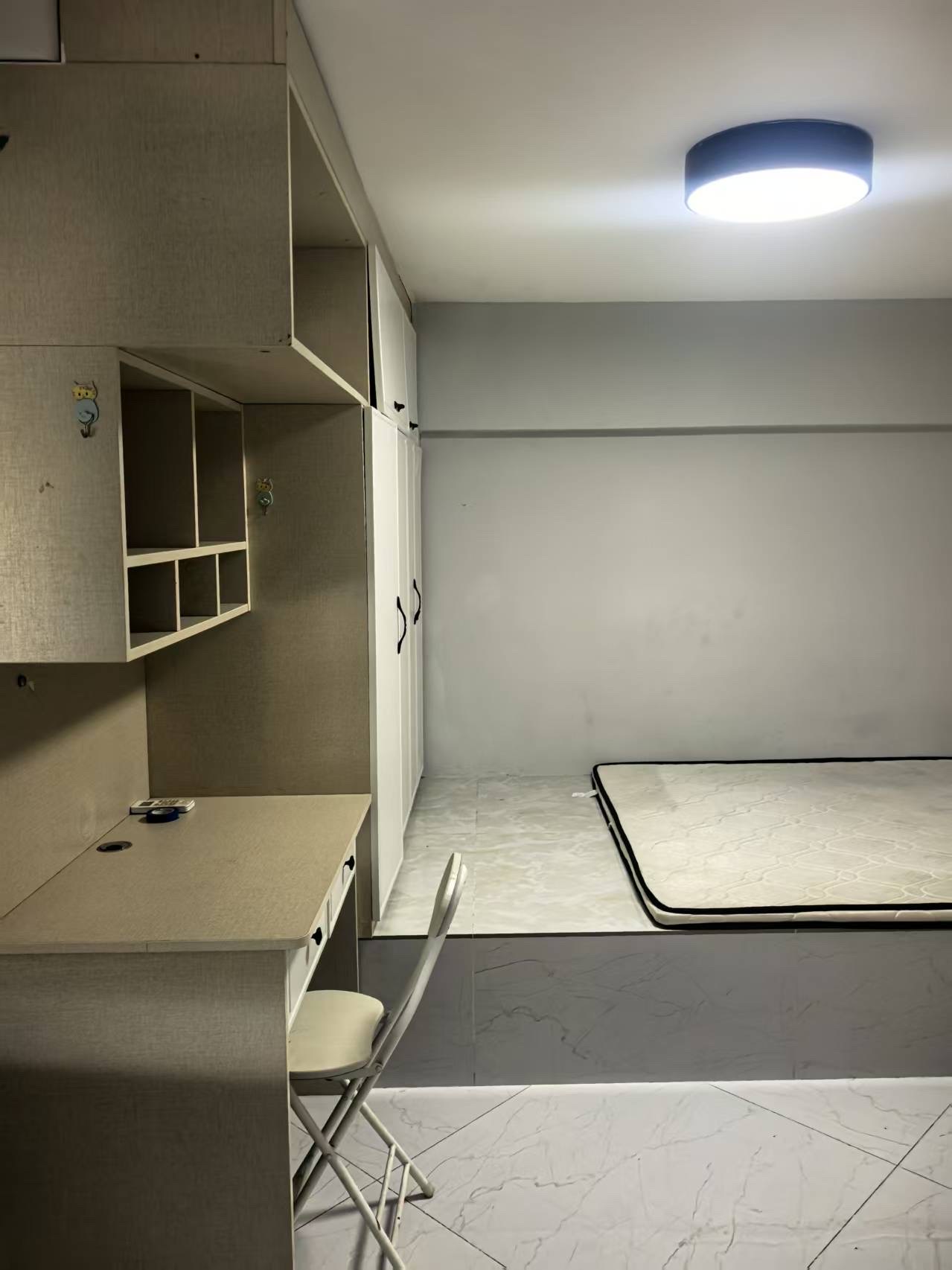 恒大海口湾二期 1室1厅1卫 2300.0元/月 恒大海口湾二期 1室1厅1卫 2300.0元/月室内图