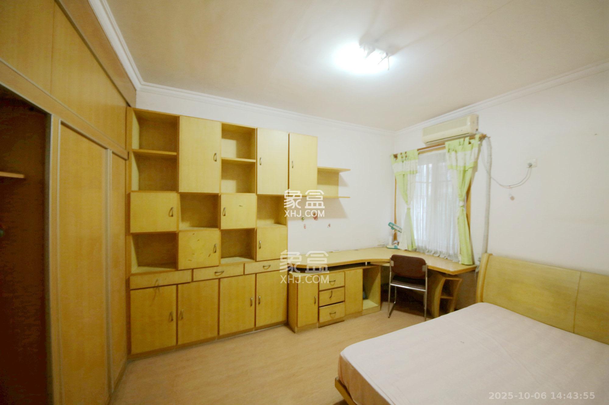 荷花园电信宿舍(天辰荷花苑) 2室2厅1卫 1800.0元/月 荷花园电信宿舍(天辰荷花苑) 2室2厅1卫 1800.0元/月室内图