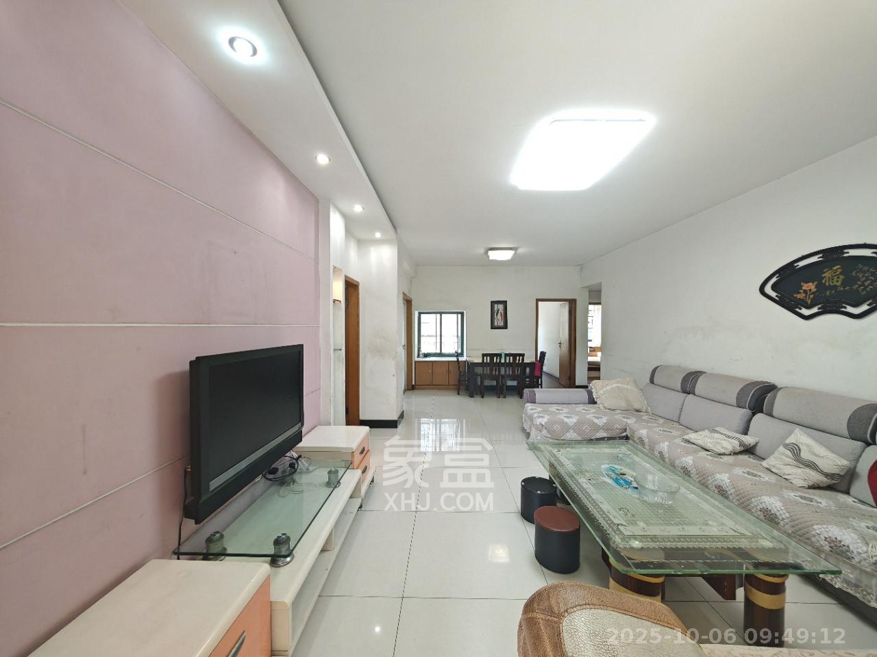 望兴景园一期 3室2厅2卫 2600.0元/月 望兴景园一期 3室2厅2卫 2600.0元/月室内图