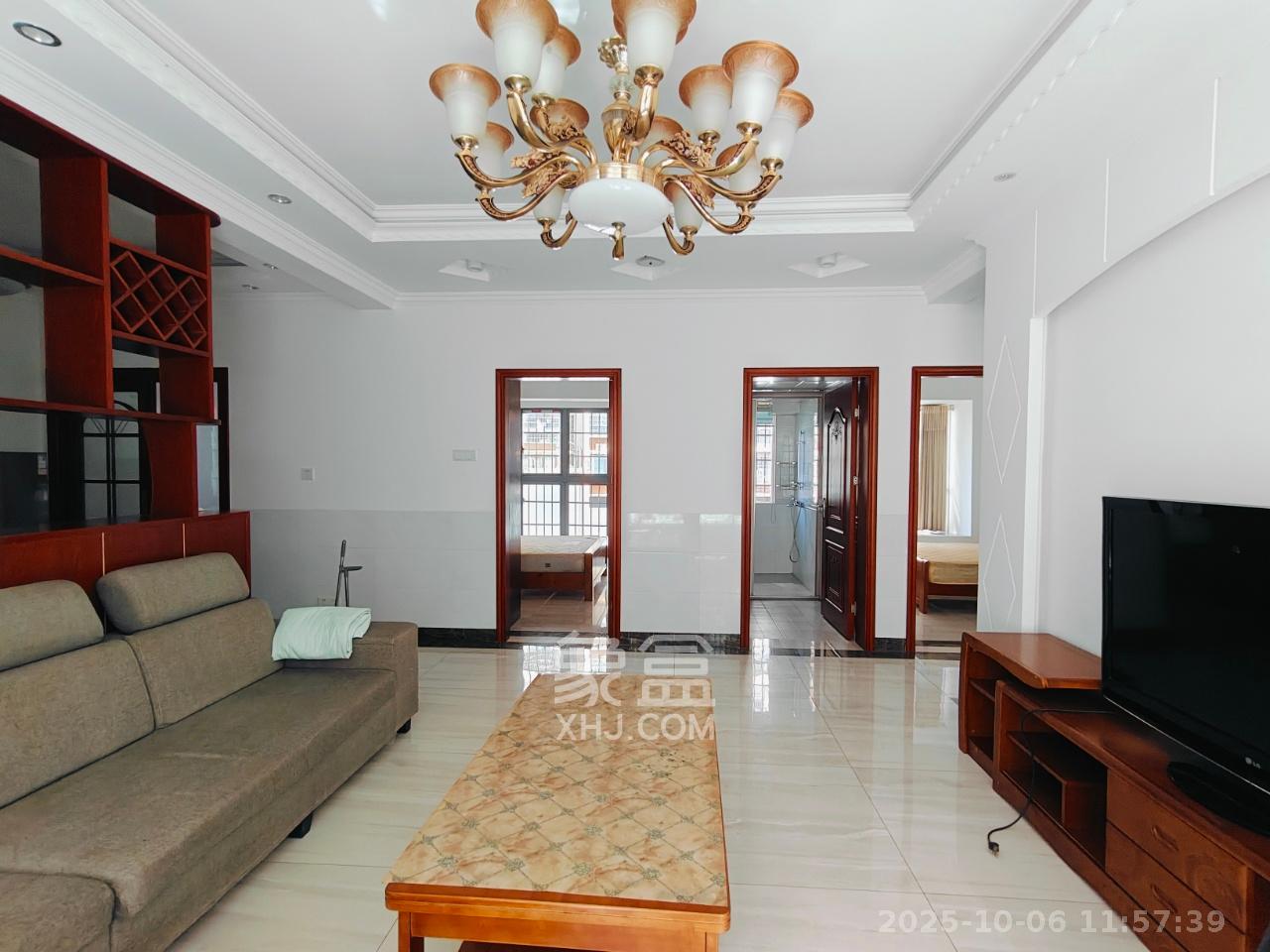 家兴苑  3室1厅1卫    2100.0元/月