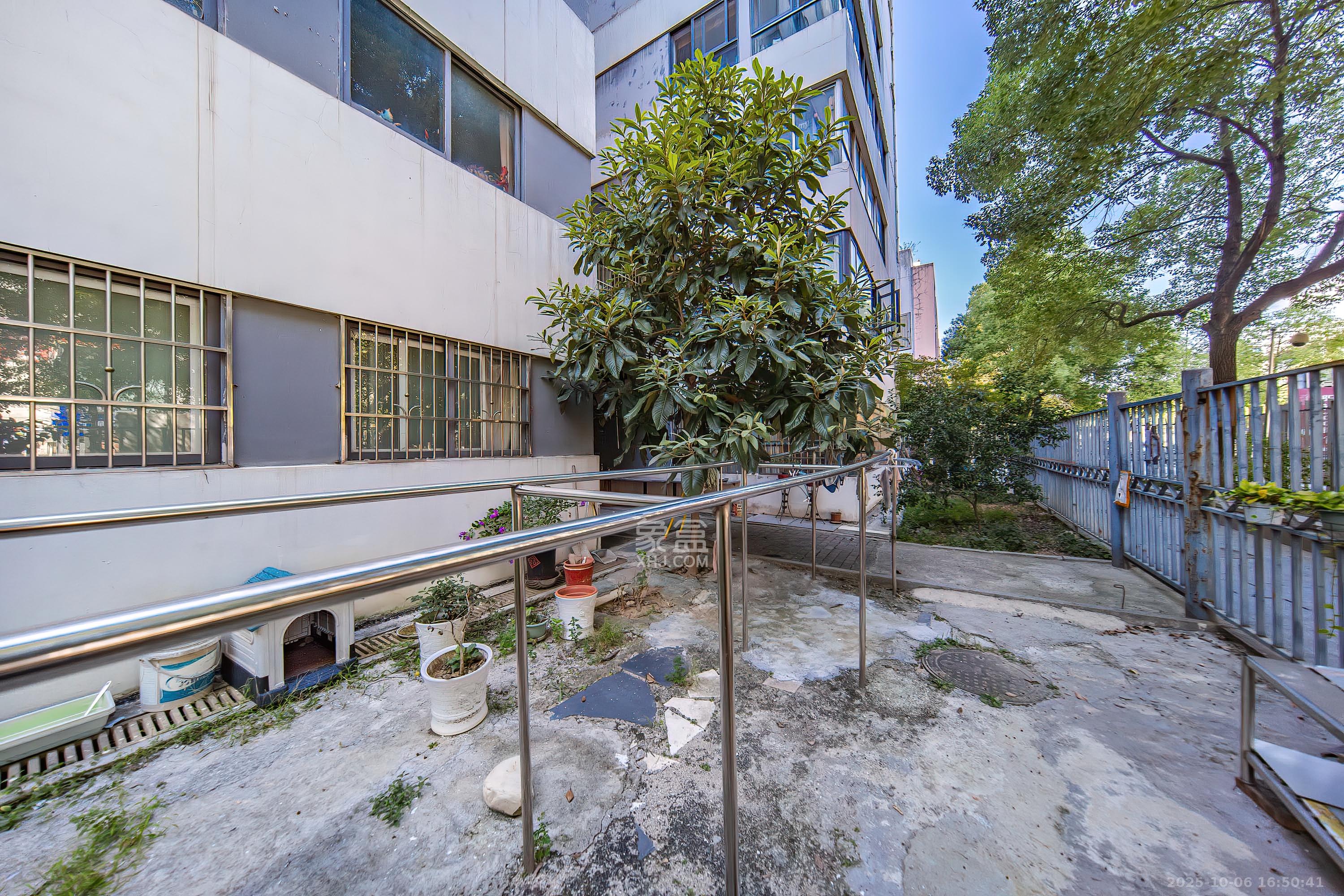 阳光100一期、四五期  4室2厅2卫    148.0万其他