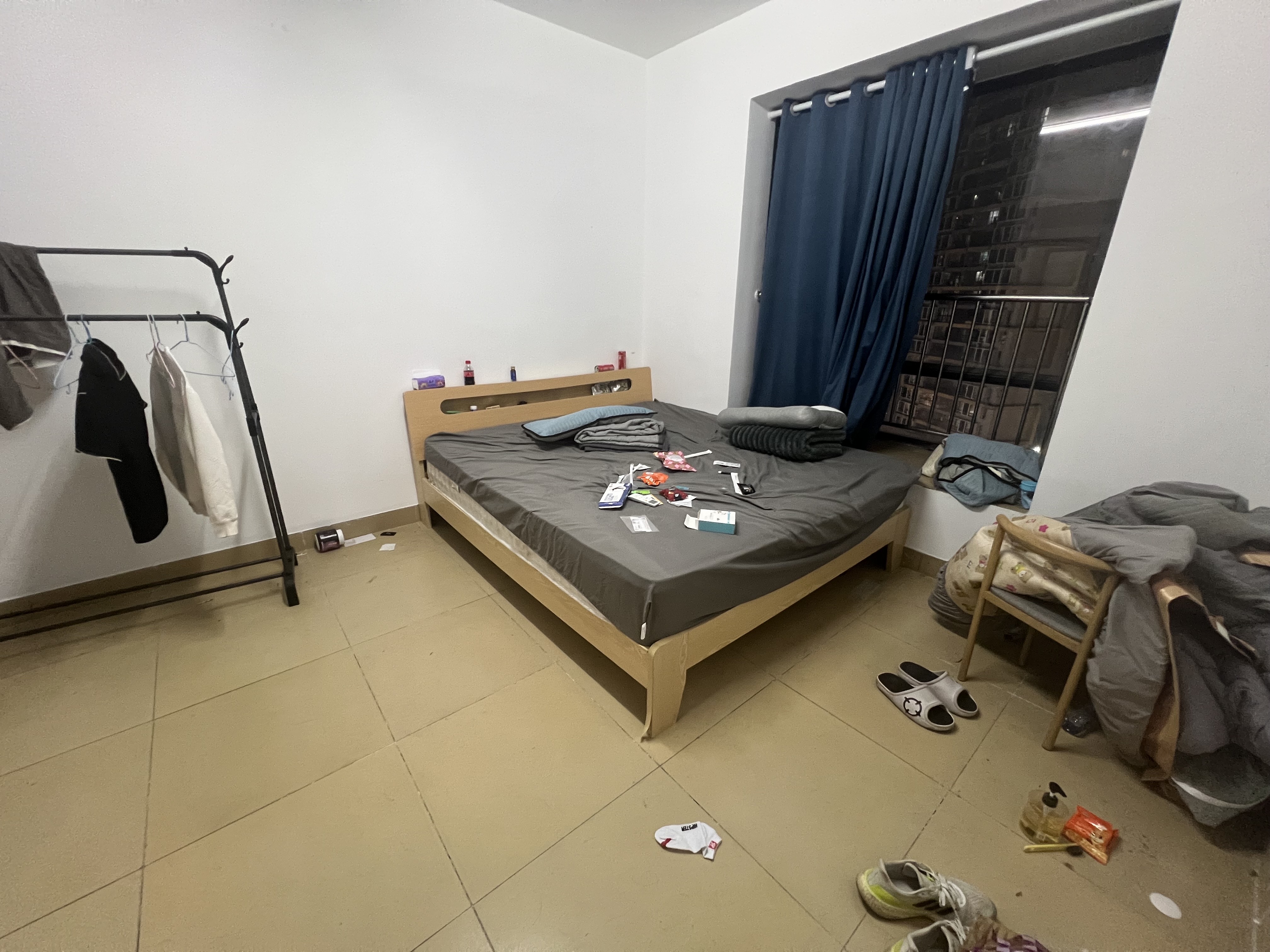 玉沙广场（京华城）  3室2厅1卫    3300.0元/月室内图