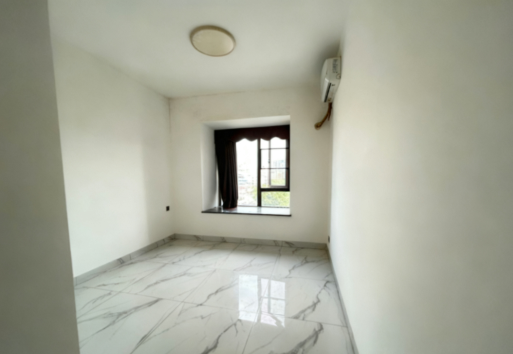 海航豪庭北苑 4室2厅2卫 8000.0元/月 海航豪庭北苑 4室2厅2卫 8000.0元/月室内图