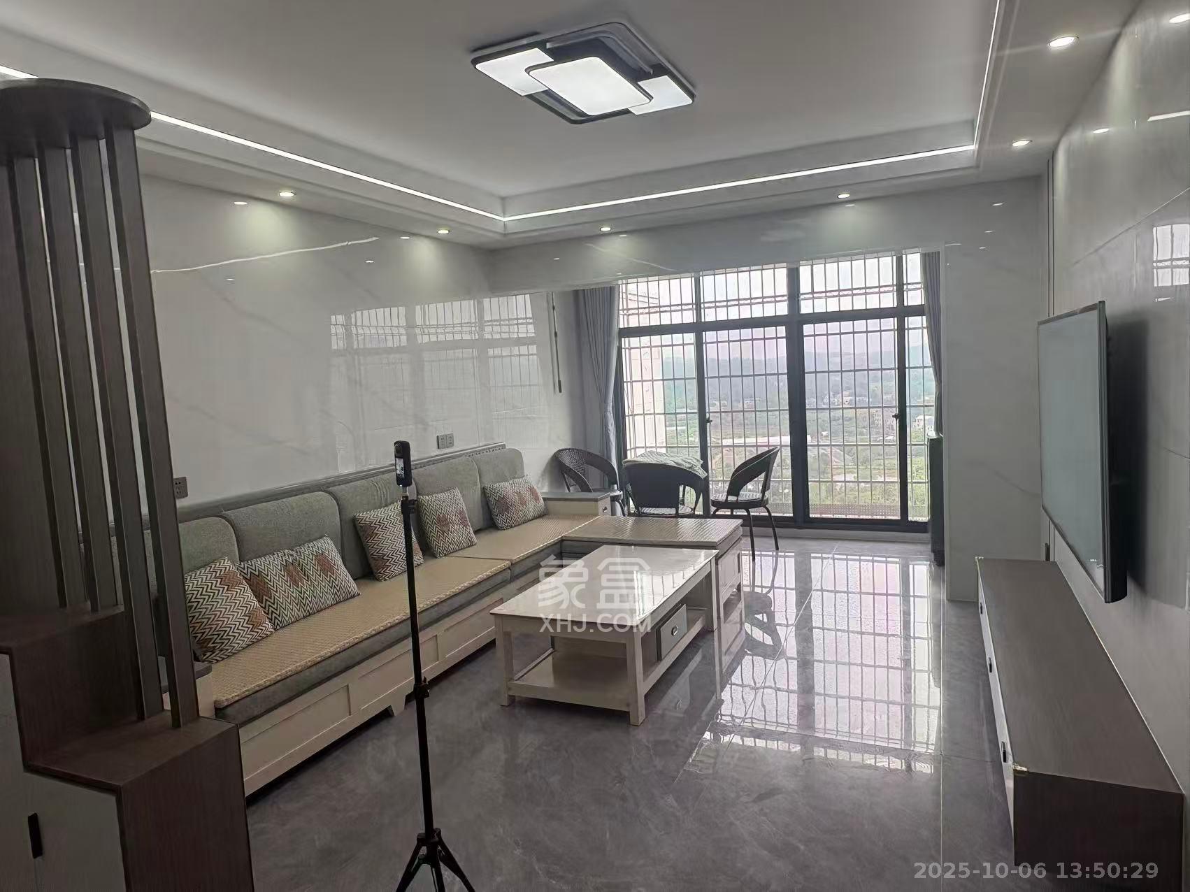 坪山家园  2室2厅1卫    1900.0元/月