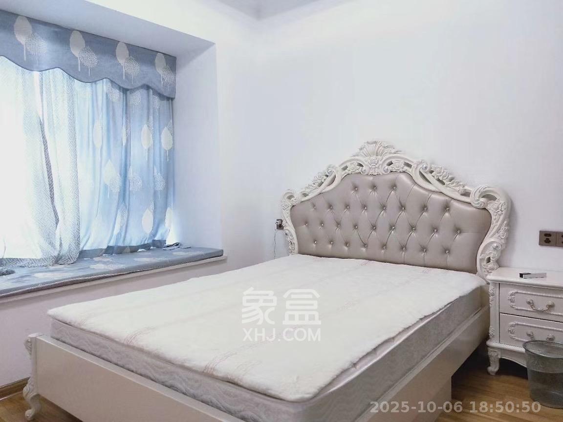 香樟兰亭（朗峰苑）  3室2厅1卫    2800.0元/月室内图