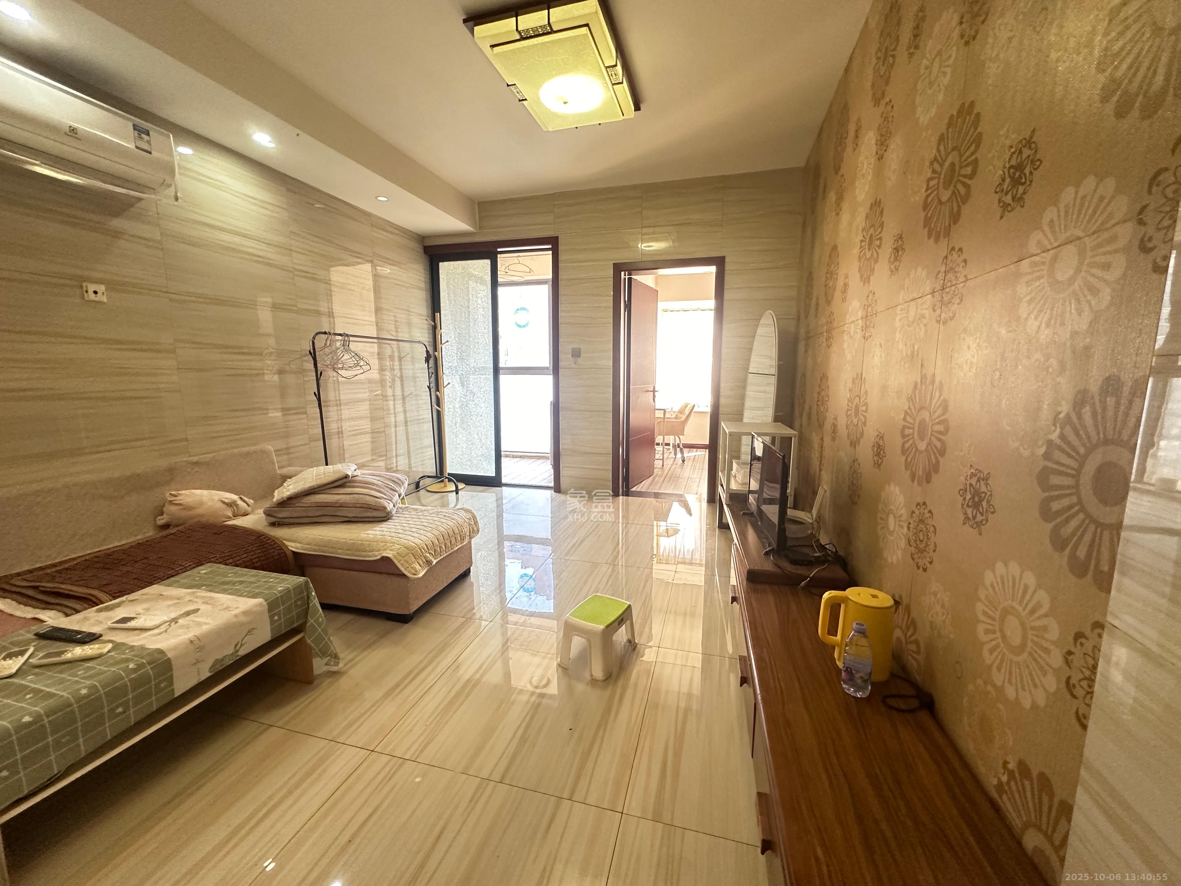 钱隆首府(福晟御园) 2室1厅1卫 2600.0元/月 钱隆首府(福晟御园) 2室1厅1卫 2600.0元/月室内图