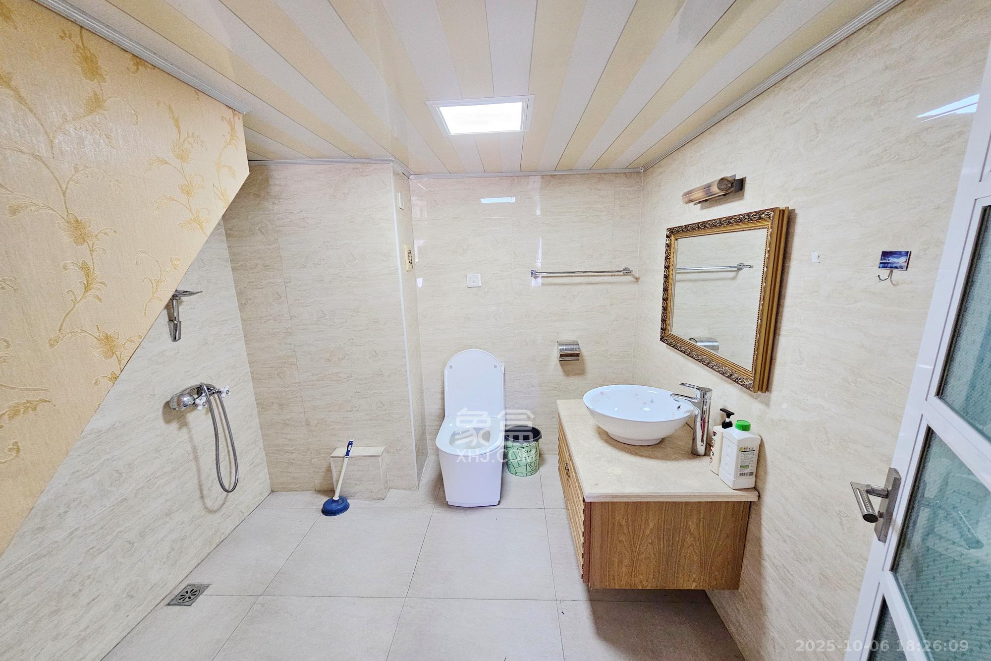 绿城桂花城  4室2厅3卫    148.0万其他